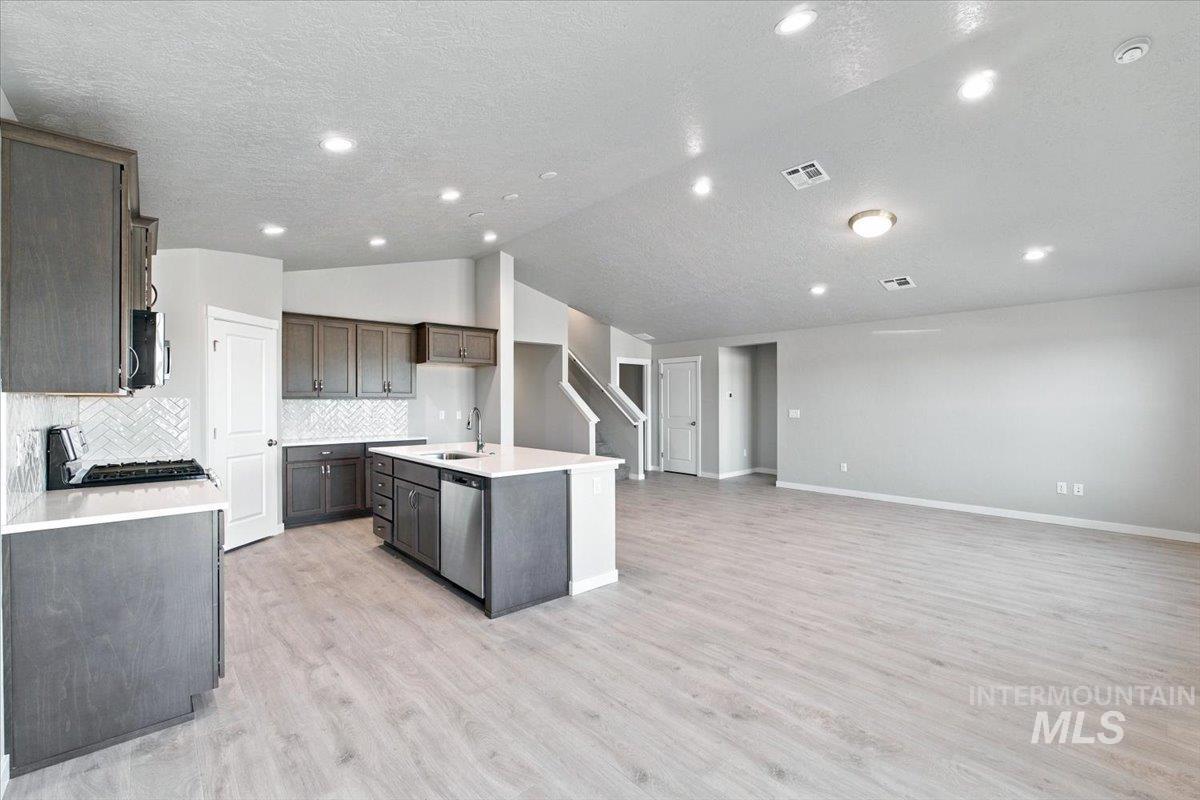 11302 W Tutor St, Nampa, Idaho 83651, 5 Bedrooms, 3 Bathrooms, Residential For Sale, Price $419,990,MLS 98985594