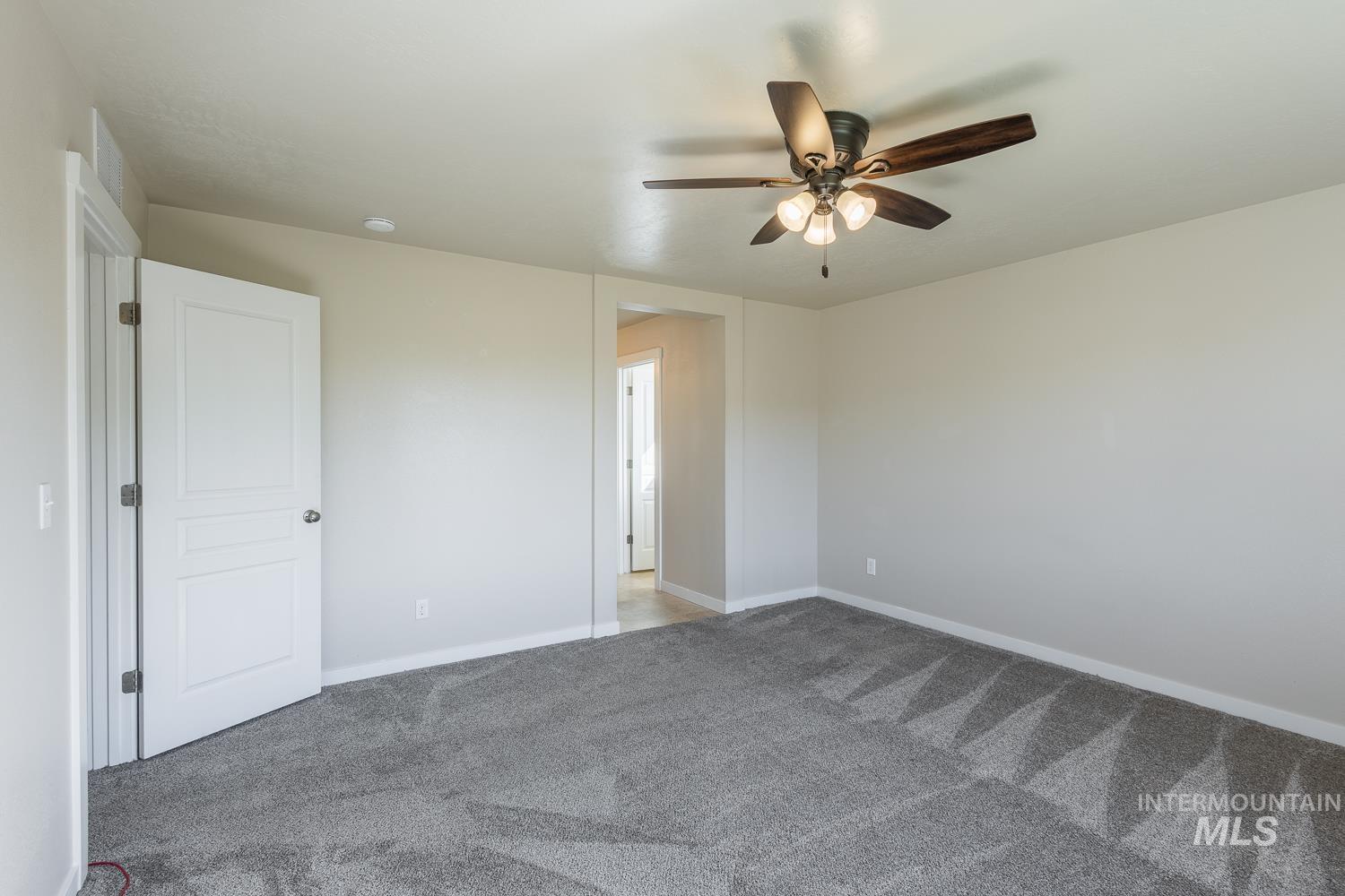14253 Moreno Dr., Caldwell, Idaho 83607, 4 Bedrooms, 2.5 Bathrooms, Residential For Sale, Price $434,900,MLS 98985595