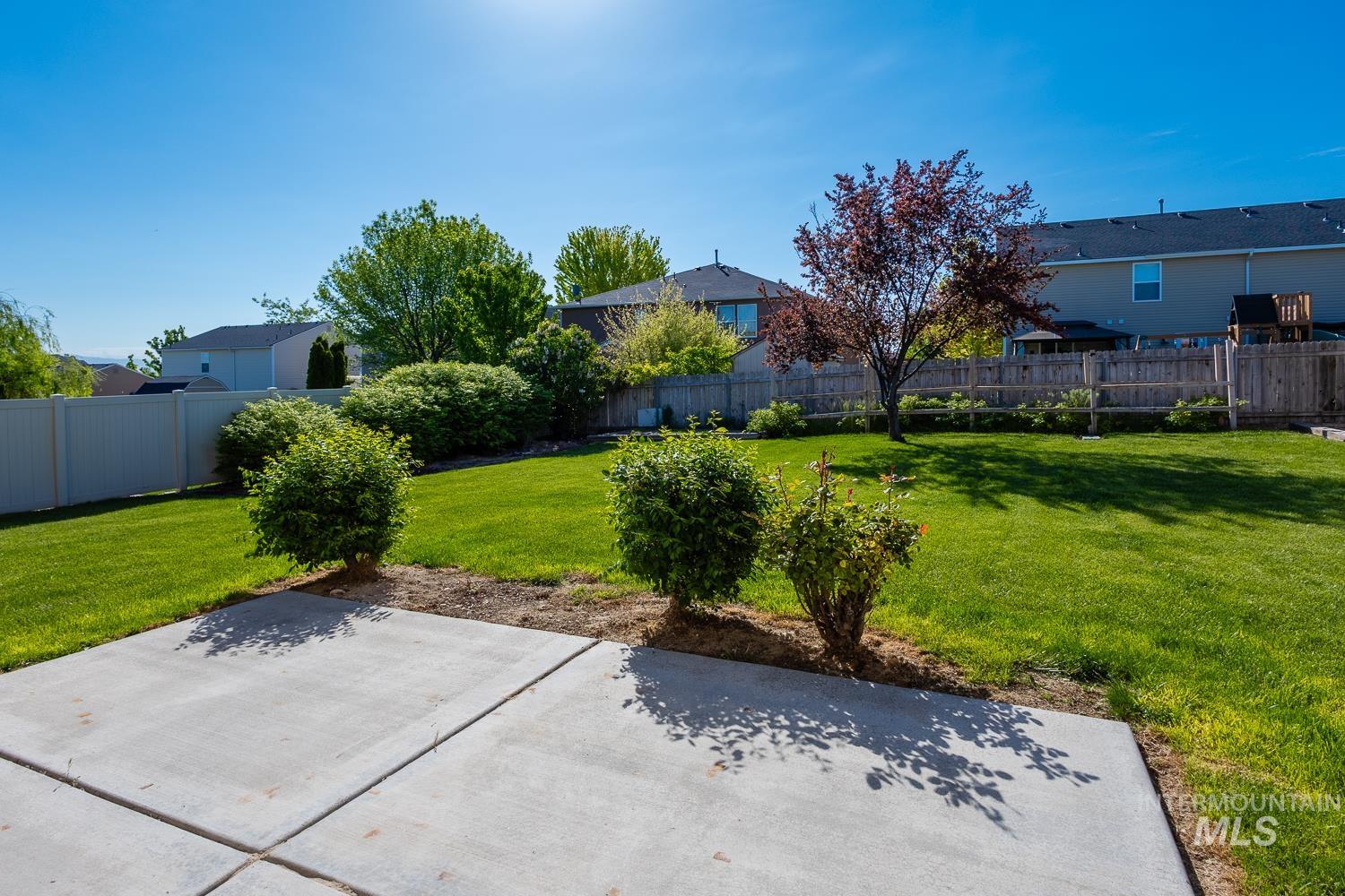 14253 Moreno Dr., Caldwell, Idaho 83607, 4 Bedrooms, 2.5 Bathrooms, Residential For Sale, Price $434,900,MLS 98985595