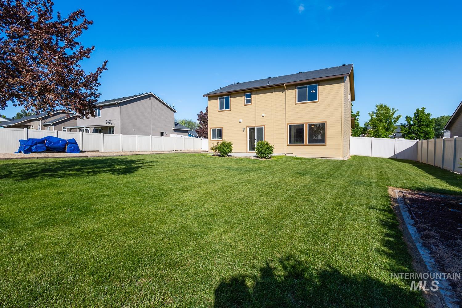 14253 Moreno Dr., Caldwell, Idaho 83607, 4 Bedrooms, 2.5 Bathrooms, Residential For Sale, Price $434,900,MLS 98985595