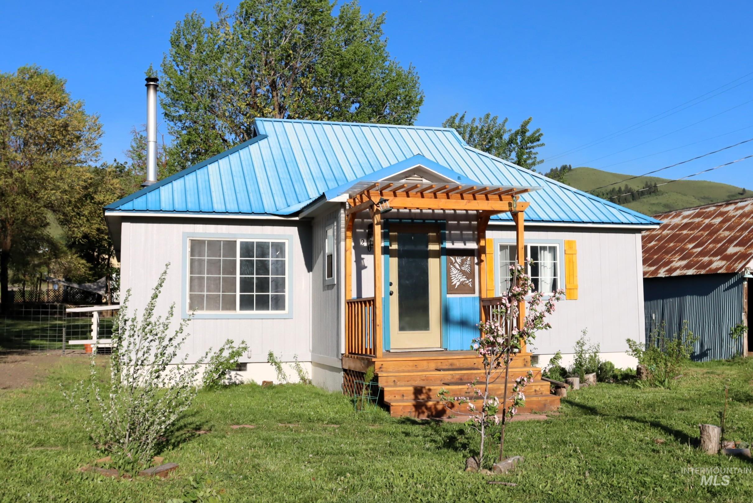 203 N Berkley, Council, Idaho 83612, 2 Bedrooms, 1 Bathroom, Residential For Sale, Price $277,500,MLS 98985596
