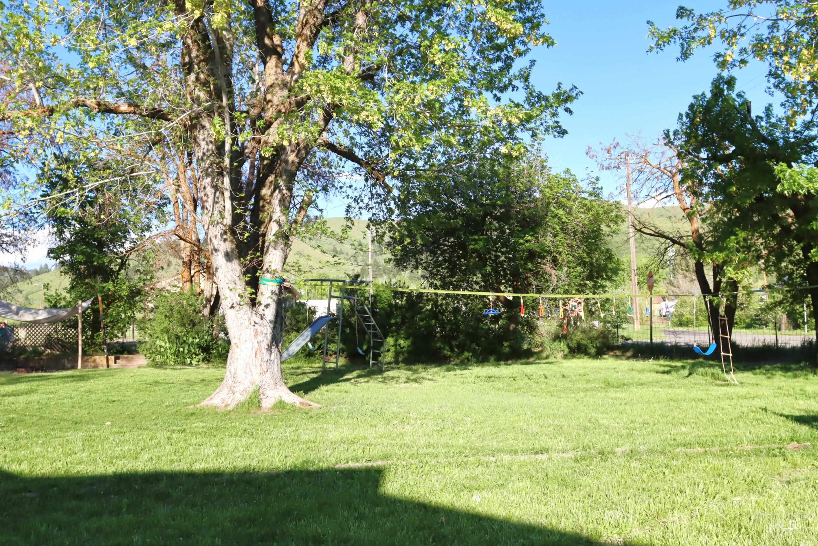 203 N Berkley, Council, Idaho 83612, 2 Bedrooms, 1 Bathroom, Residential For Sale, Price $277,500,MLS 98985596