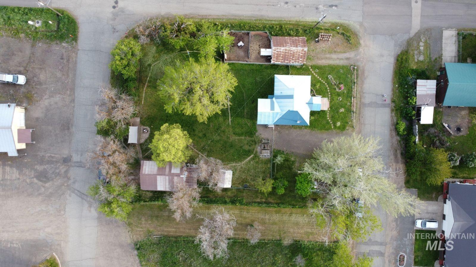 203 N Berkley, Council, Idaho 83612, 2 Bedrooms, 1 Bathroom, Residential For Sale, Price $277,500,MLS 98985596