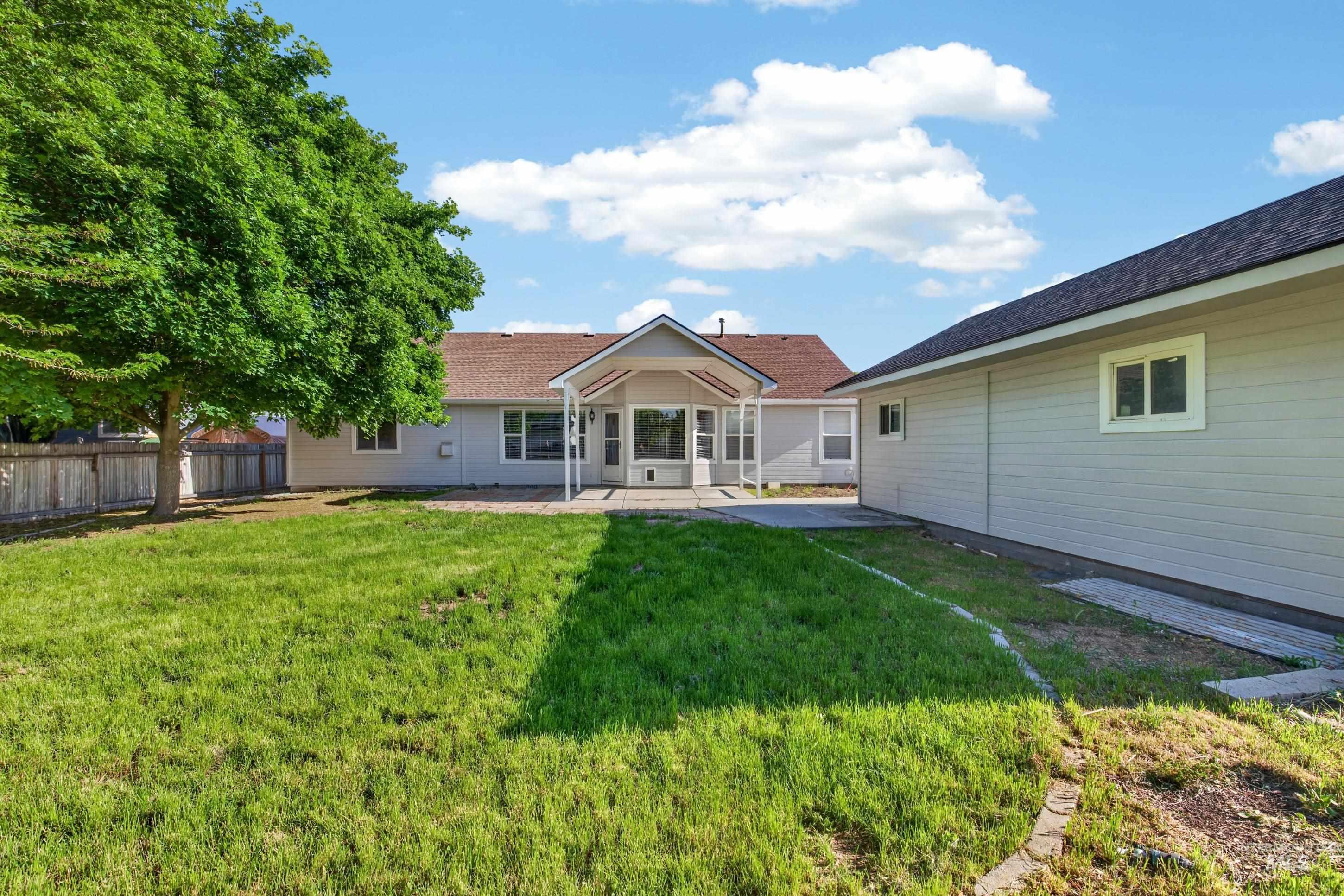 95 W Claire St, Meridian, Idaho 83646-7514, 4 Bedrooms, 2 Bathrooms, Residential For Sale, Price $539,000,MLS 98985598