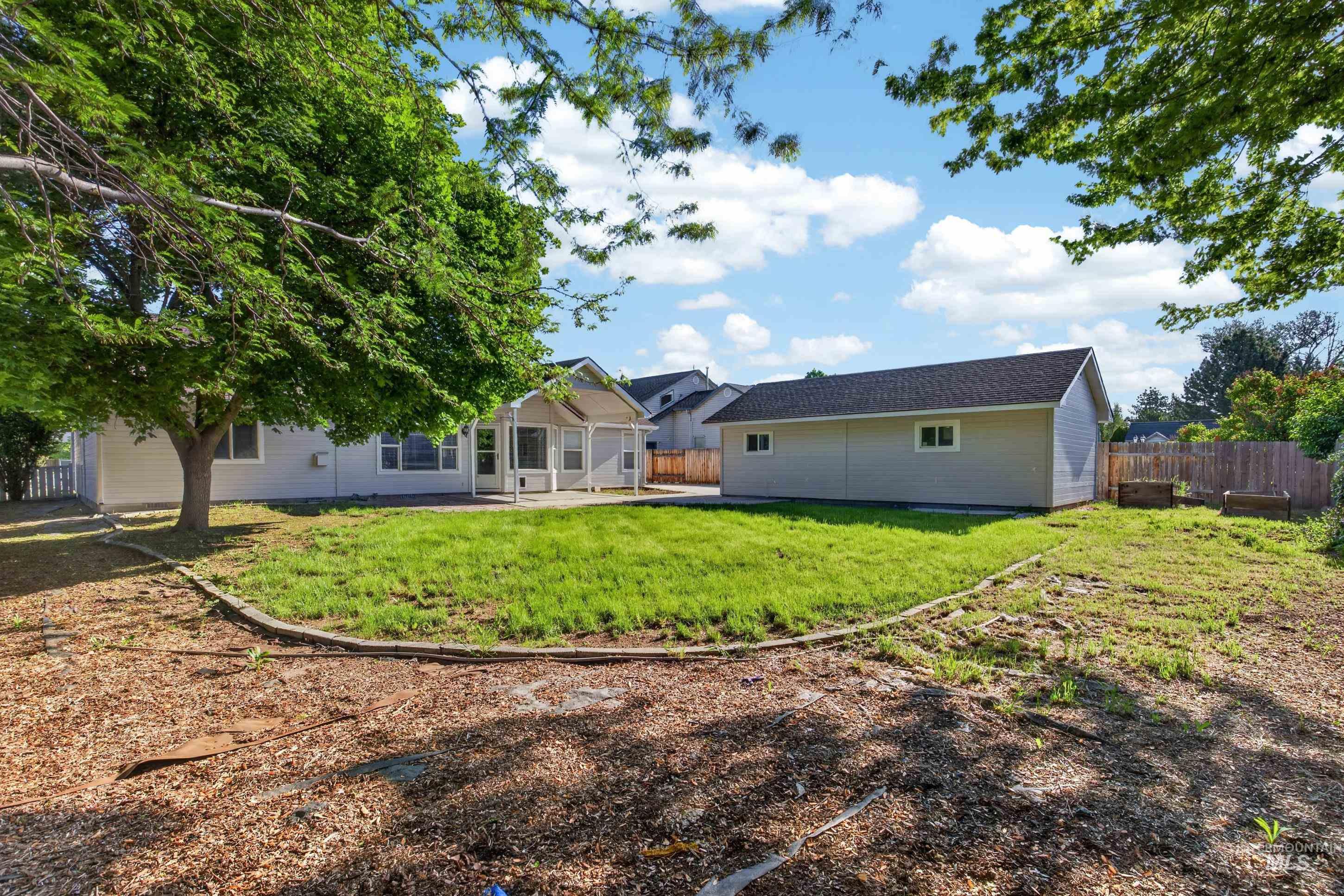 95 W Claire St, Meridian, Idaho 83646-7514, 4 Bedrooms, 2 Bathrooms, Residential For Sale, Price $539,000,MLS 98985598