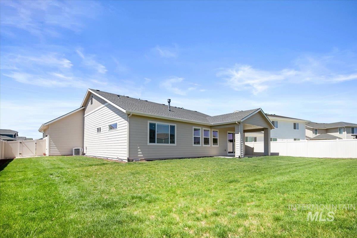 5901 W Copperstone Ct, Meridian, Idaho 83646-1664, 3 Bedrooms, 2.5 Bathrooms, Residential For Sale, Price $649,900, 98985602