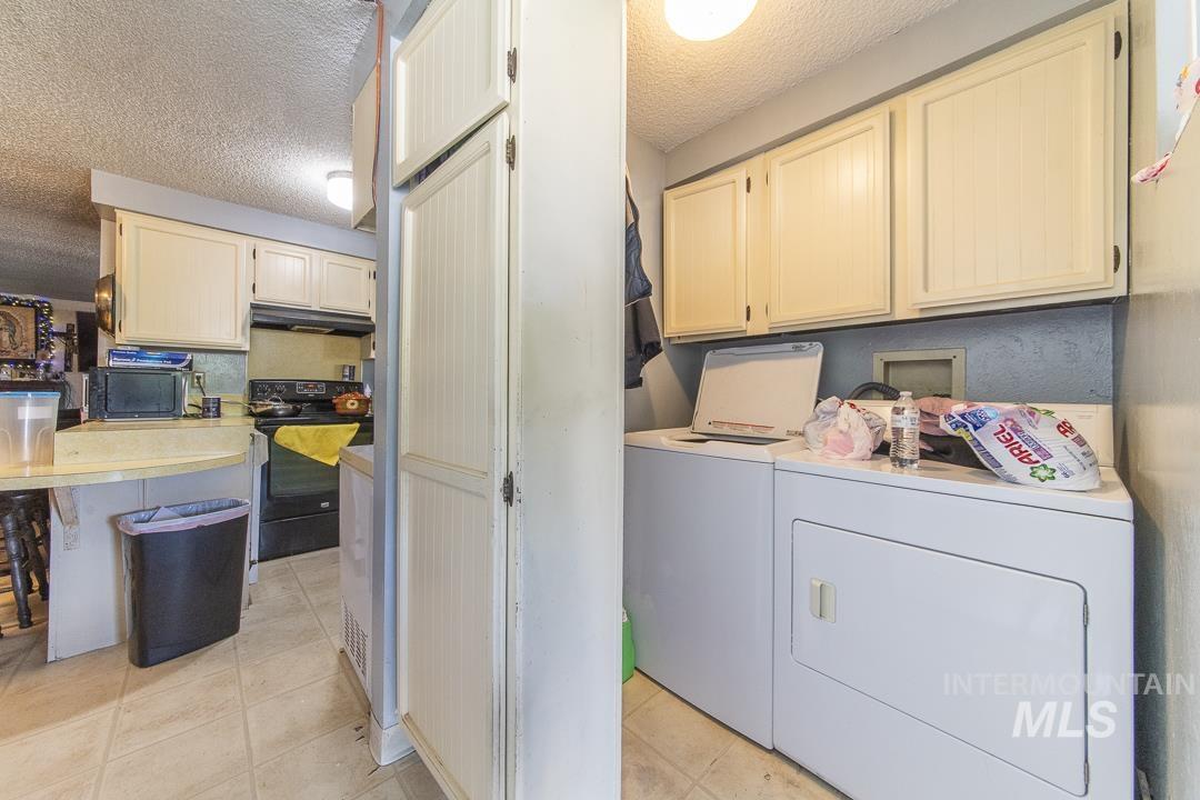 1820 Poplar St., Caldwell, Idaho 83605, 2 Bedrooms, 1 Bathroom, Residential Income For Sale, Price $549,900,MLS 98985603