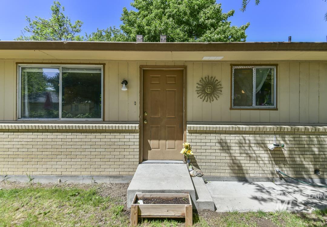 1820 Poplar St., Caldwell, Idaho 83605, 2 Bedrooms, 1 Bathroom, Residential Income For Sale, Price $549,900,MLS 98985603