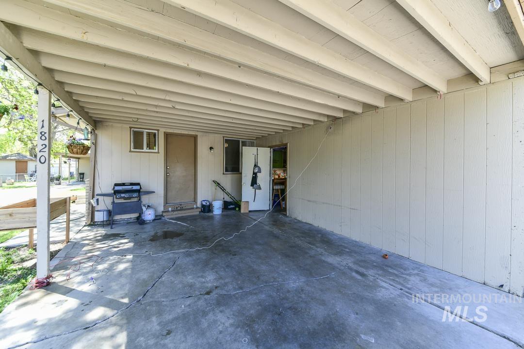 1820 Poplar St., Caldwell, Idaho 83605, 2 Bedrooms, 1 Bathroom, Residential Income For Sale, Price $549,900,MLS 98985603