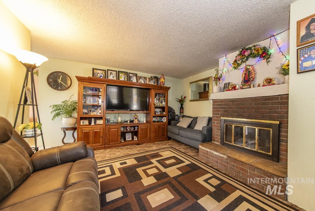 1820 Poplar St., Caldwell, Idaho 83605, 2 Bedrooms, 1 Bathroom, Residential Income For Sale, Price $549,900,MLS 98985603