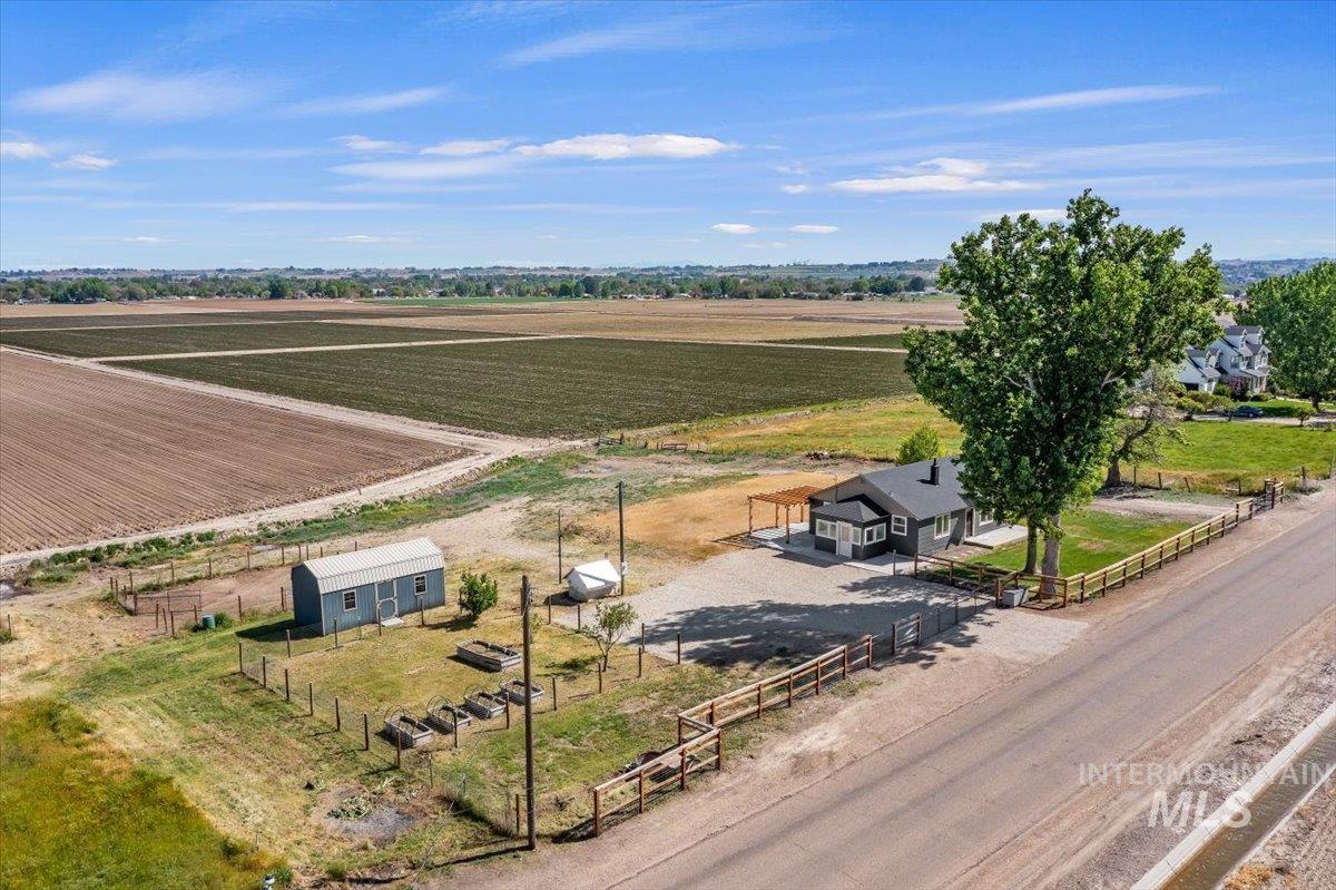 3432 Pioneer Rd, Homedale, Idaho 83628, 2 Bedrooms, 1 Bathroom, Residential For Sale, Price $435,000, 98985604