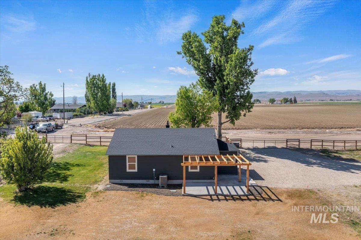 3432 W Pioneer Rd, Homedale, Idaho 83628, 2 Bedrooms, 1 Bathroom, Residential For Sale, Price $445,000,MLS 98985604