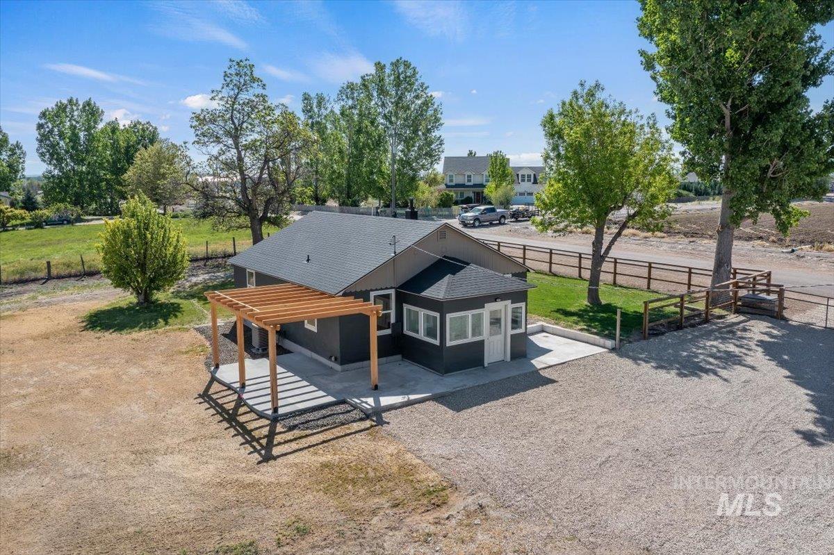 3432 W Pioneer Rd, Homedale, Idaho 83628, 2 Bedrooms, 1 Bathroom, Residential For Sale, Price $445,000,MLS 98985604
