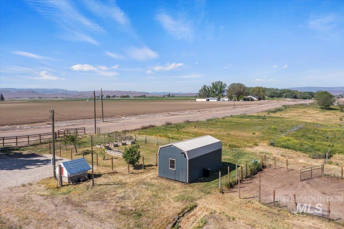 3432 W Pioneer Rd, Homedale, Idaho 83628, 2 Bedrooms, 1 Bathroom, Residential For Sale, Price $445,000,MLS 98985604