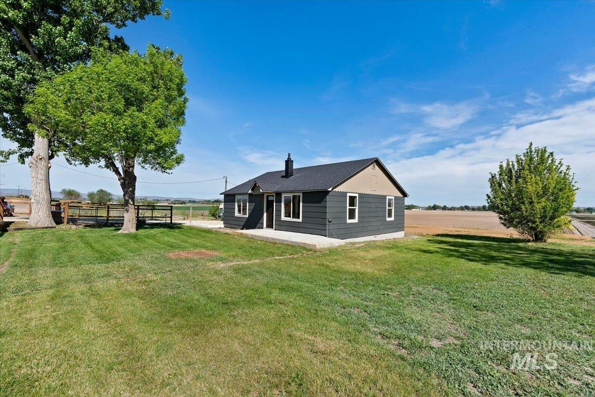 3432 W Pioneer Rd, Homedale, Idaho 83628, 2 Bedrooms, 1 Bathroom, Residential For Sale, Price $445,000,MLS 98985604