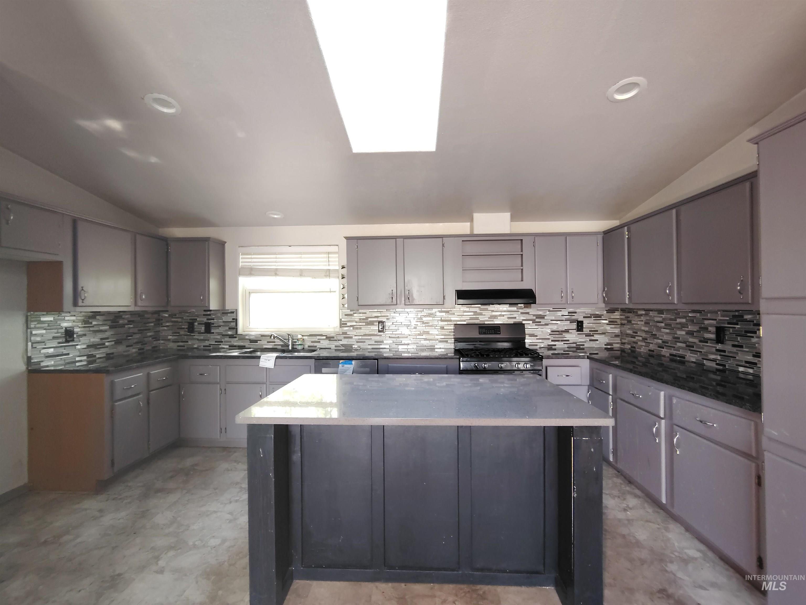 134 1st Street, Nampa, Idaho 83687, 2 Bedrooms, 2 Bathrooms, Residential For Sale, Price $270,000,MLS 98985605