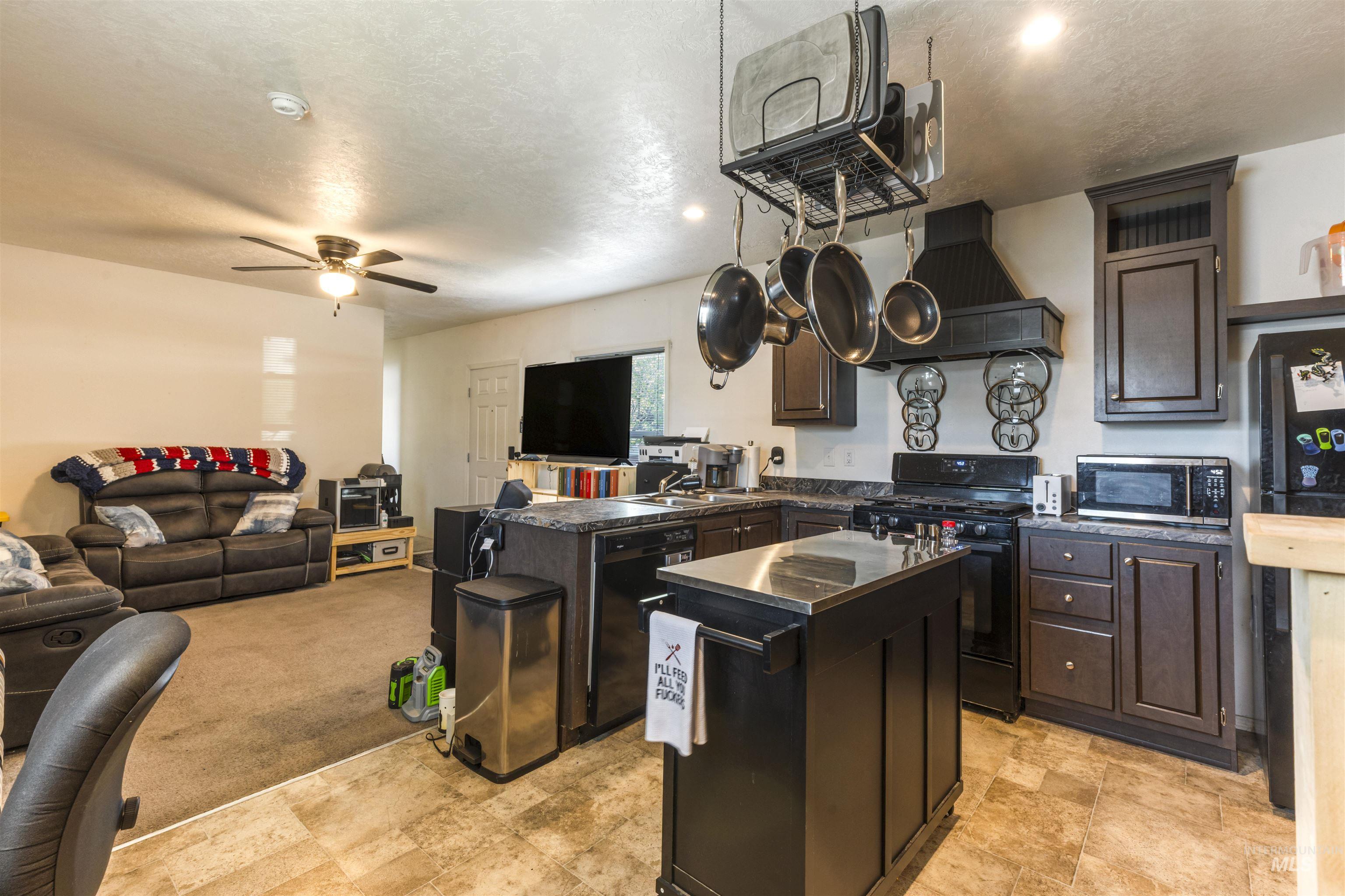 424 W cherry, Meridian, Idaho 83642, 3 Bedrooms, 2 Bathrooms, Residential For Sale, Price $114,900,MLS 98985606
