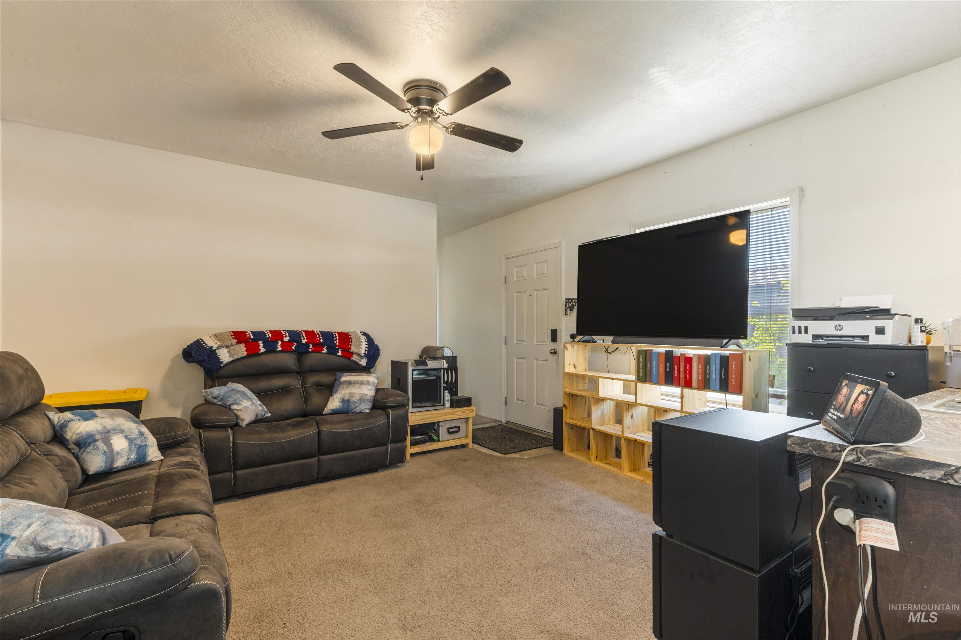 424 W cherry, Meridian, Idaho 83642, 3 Bedrooms, 2 Bathrooms, Residential For Sale, Price $114,900,MLS 98985606