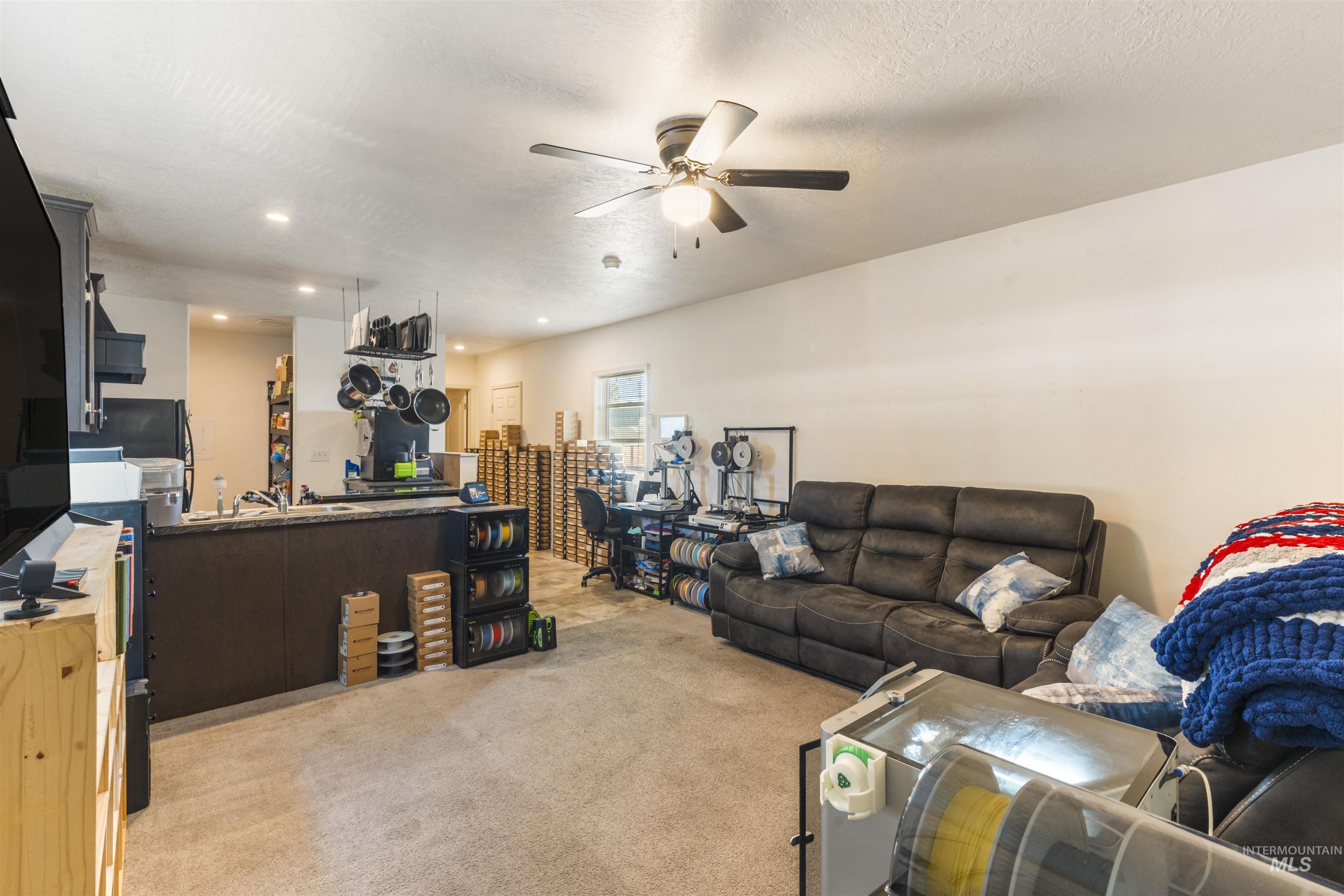 424 W cherry, Meridian, Idaho 83642, 3 Bedrooms, 2 Bathrooms, Residential For Sale, Price $114,900,MLS 98985606