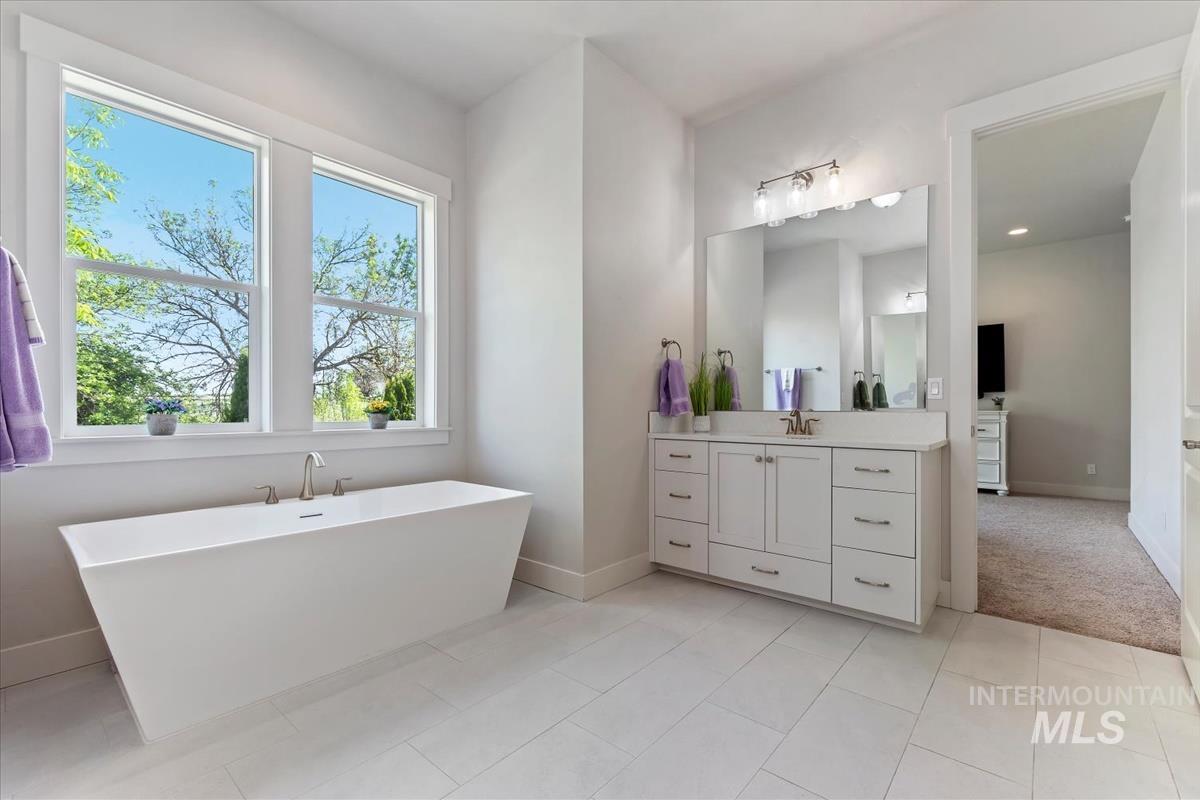 7310 W Palamas Dr., Eagle, Idaho 83616, 5 Bedrooms, 3.5 Bathrooms, Residential For Sale, Price $1,100,000,MLS 98985607