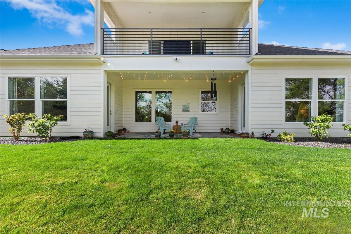 7310 W Palamas Dr., Eagle, Idaho 83616, 5 Bedrooms, 3.5 Bathrooms, Residential For Sale, Price $1,100,000,MLS 98985607