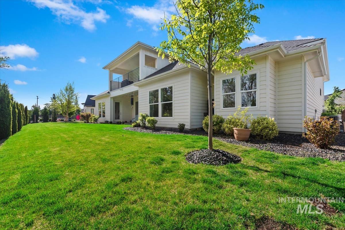 7310 W Palamas Dr., Eagle, Idaho 83616, 5 Bedrooms, 3.5 Bathrooms, Residential For Sale, Price $1,100,000,MLS 98985607