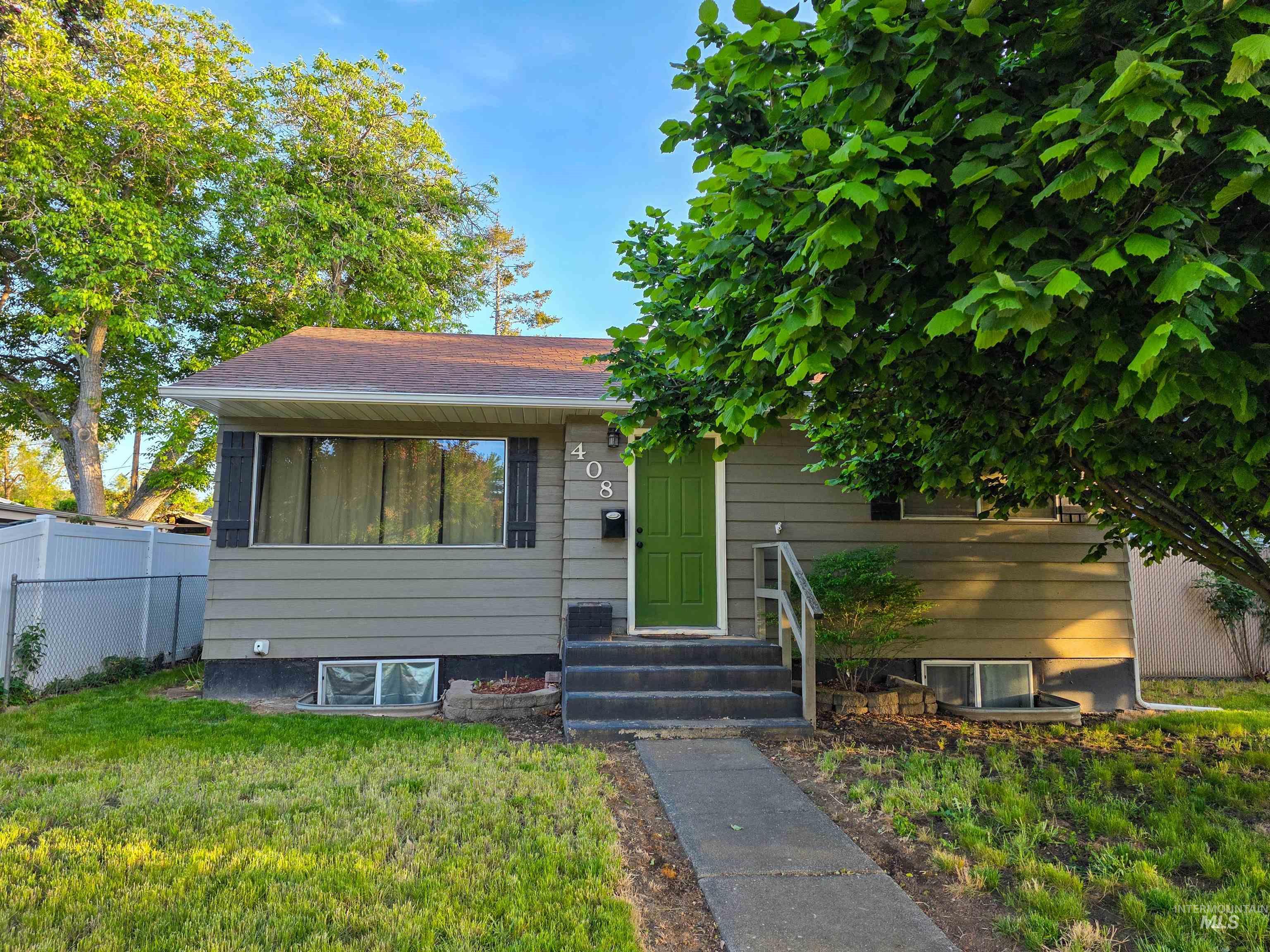 408 16th Ave, Lewiston, Idaho 83501, 3 Bedrooms, 2 Bathrooms, Residential For Sale, Price $364,999,MLS 98985608