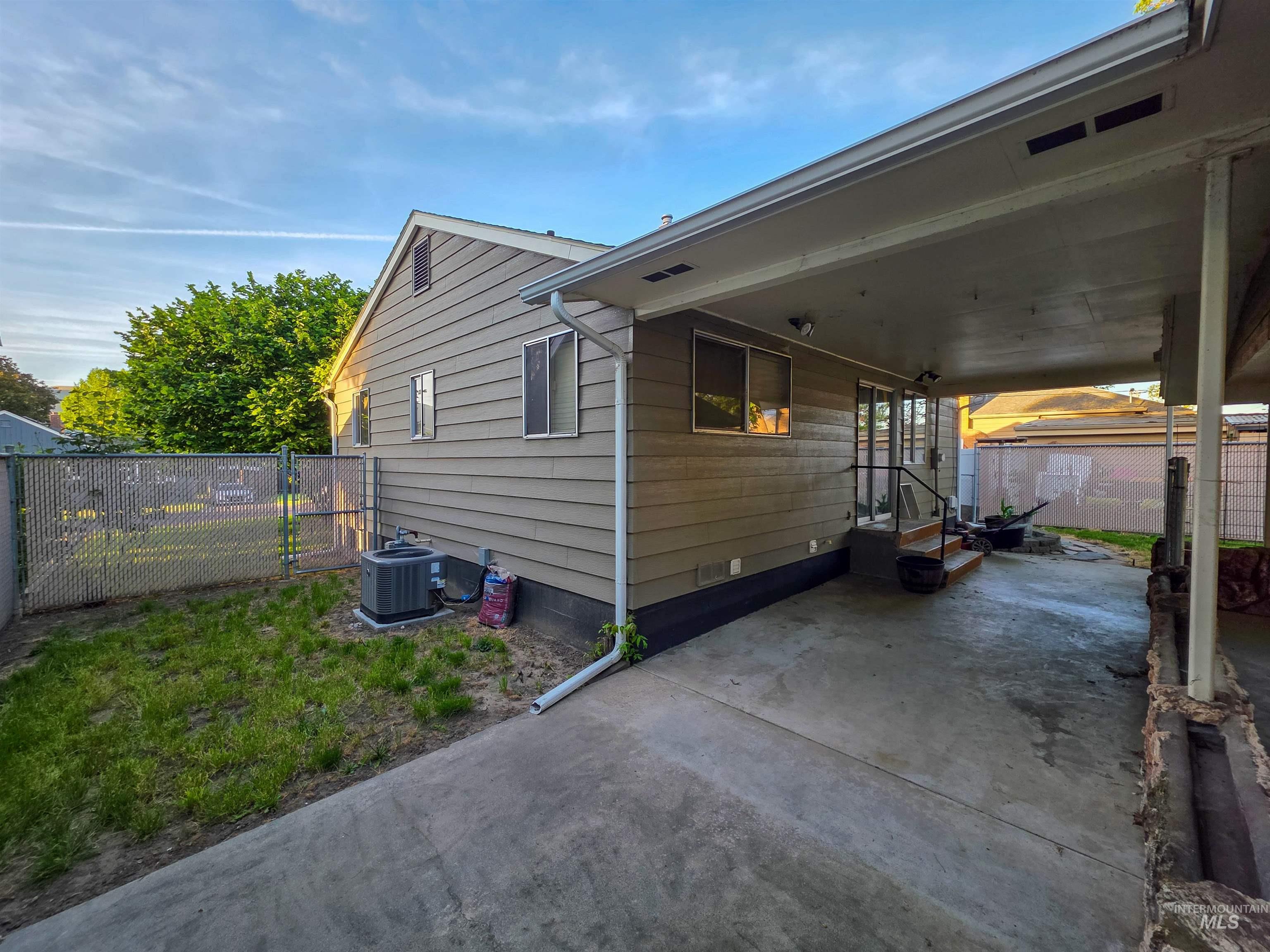 408 16th Ave, Lewiston, Idaho 83501, 3 Bedrooms, 2 Bathrooms, Residential For Sale, Price $364,999,MLS 98985608