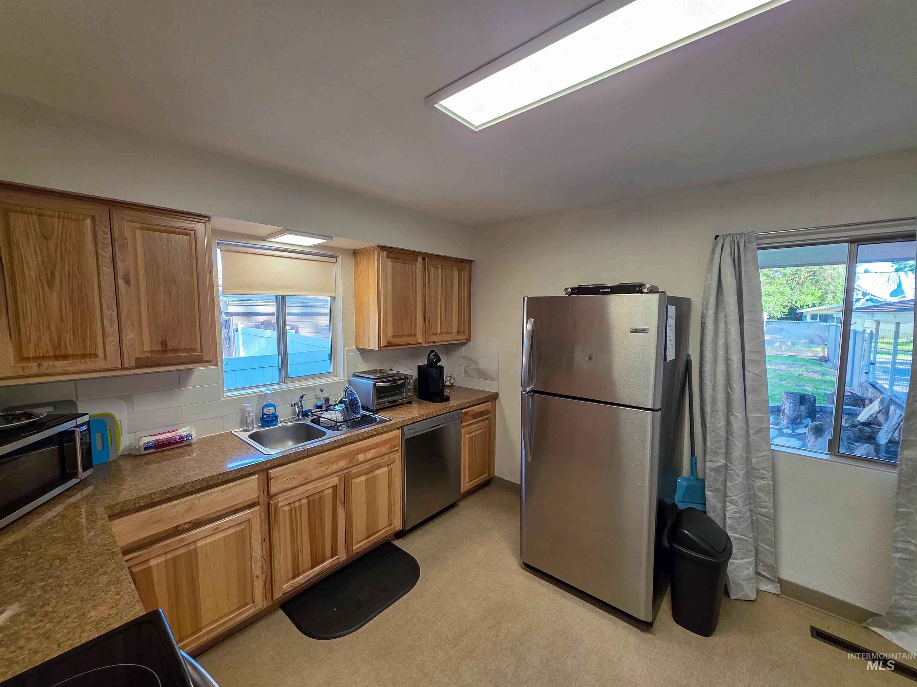 408 16th Ave, Lewiston, Idaho 83501, 3 Bedrooms, 2 Bathrooms, Residential For Sale, Price $364,999,MLS 98985608