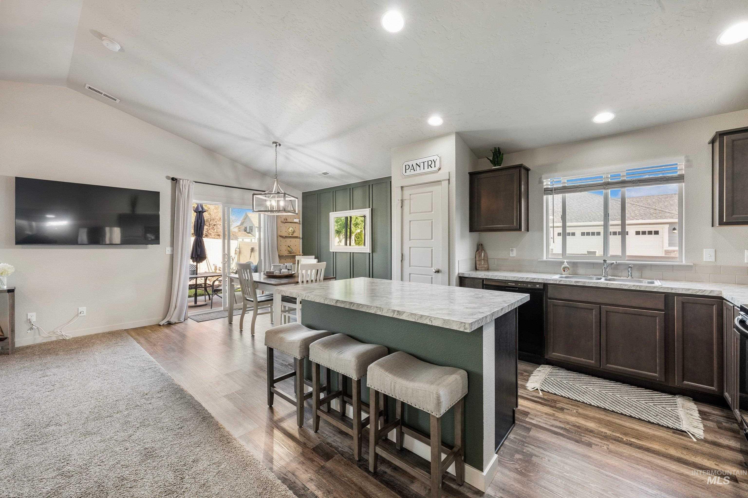 5994 S Donaway Ave, Meridian, Idaho 83642, 3 Bedrooms, 2 Bathrooms, Residential For Sale, Price $425,000, 98985610