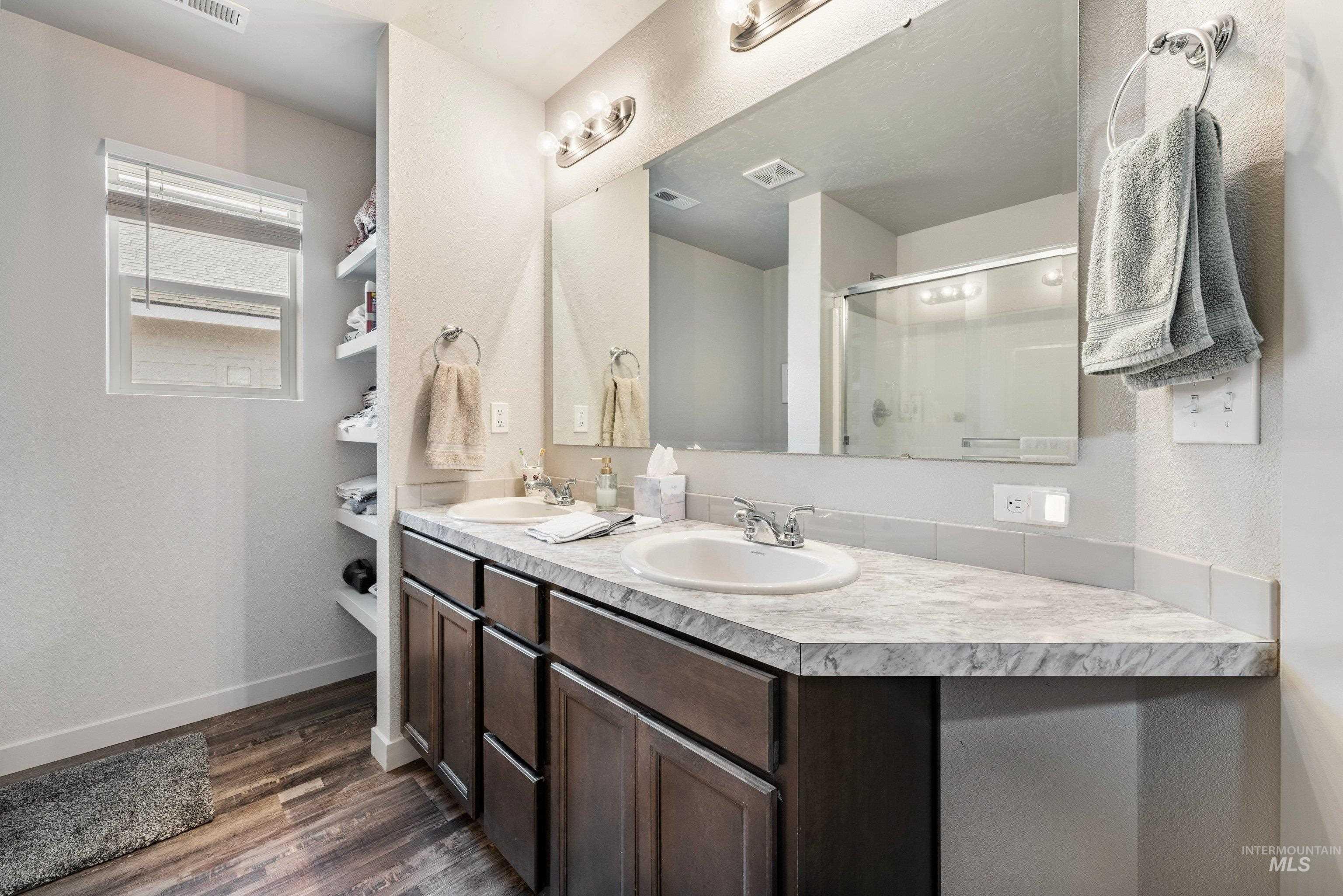 5994 S Donaway Ave, Meridian, Idaho 83642, 3 Bedrooms, 2 Bathrooms, Residential For Sale, Price $425,000,MLS 98985610