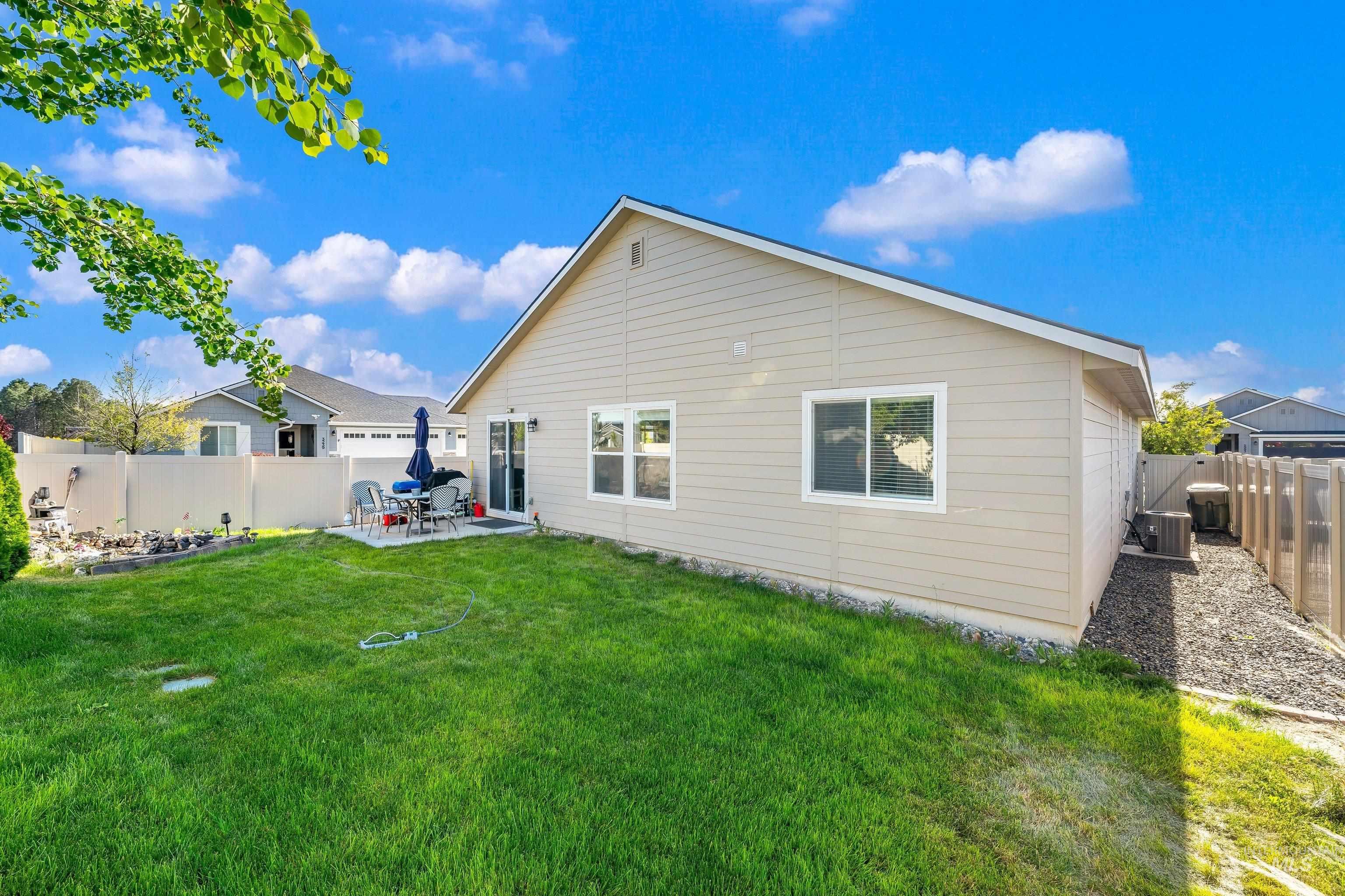 5994 S Donaway Ave, Meridian, Idaho 83642, 3 Bedrooms, 2 Bathrooms, Residential For Sale, Price $425,000, 98985610