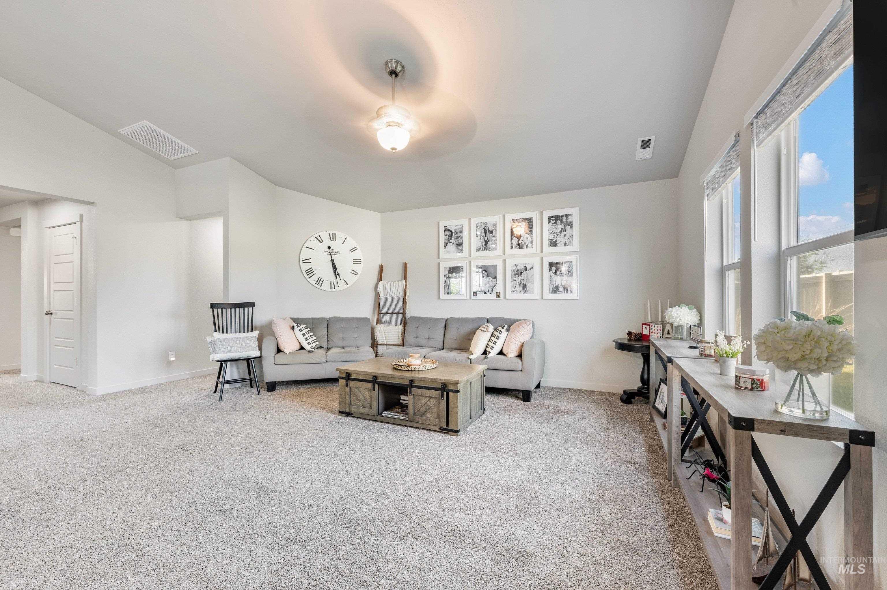 5994 S Donaway Ave, Meridian, Idaho 83642, 3 Bedrooms, 2 Bathrooms, Residential For Sale, Price $425,000,MLS 98985610