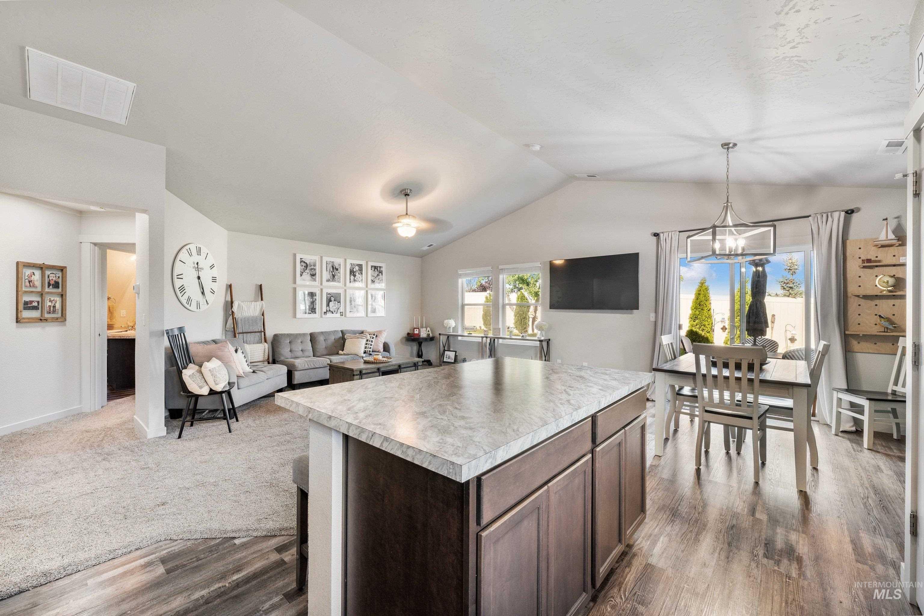 5994 S Donaway Ave, Meridian, Idaho 83642, 3 Bedrooms, 2 Bathrooms, Residential For Sale, Price $425,000, 98985610
