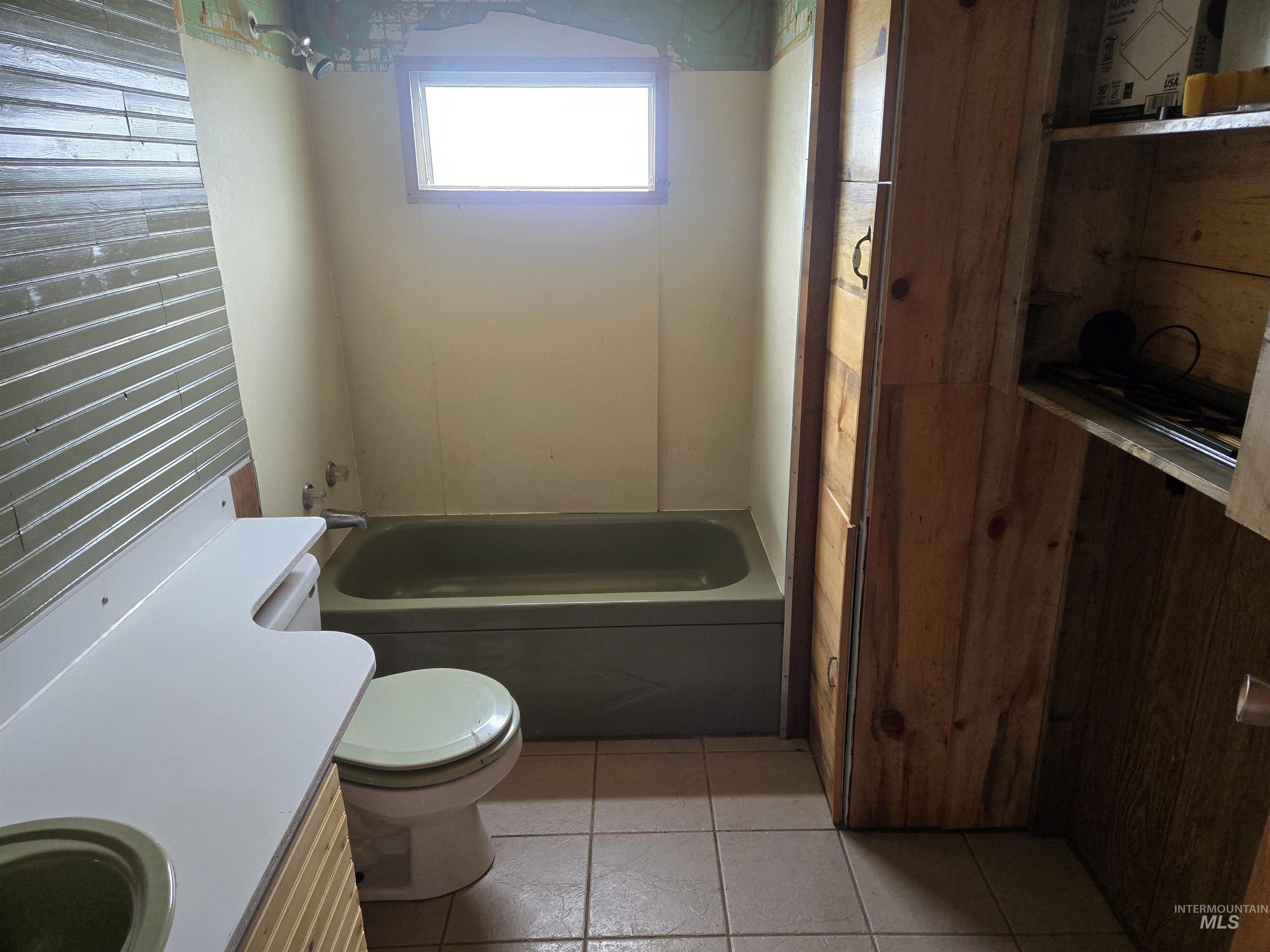 1521 Summitview Drive, Ahsahka, Idaho 83520, 2 Bedrooms, 1 Bathroom, Residential For Sale, Price $425,000,MLS 98985612