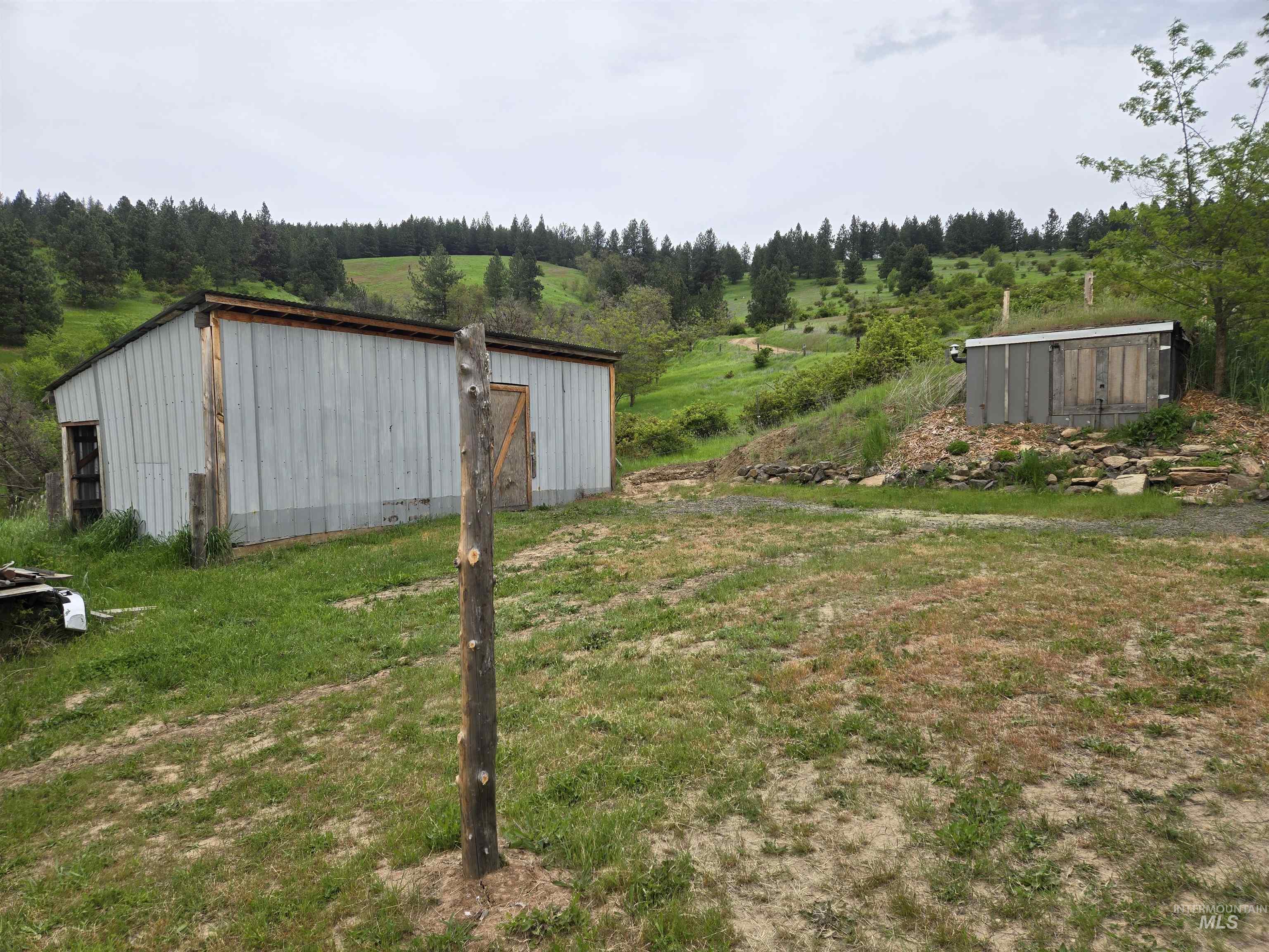 1521 Summitview Drive, Ahsahka, Idaho 83520, 2 Bedrooms, 1 Bathroom, Residential For Sale, Price $425,000,MLS 98985612