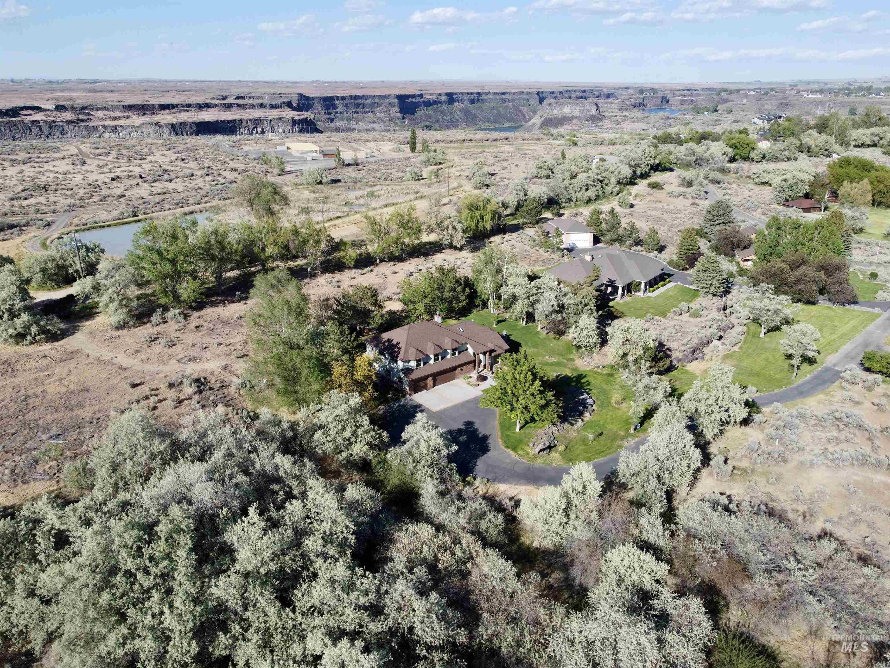 3228 Meadow Ridge Lane, Twin Falls, Idaho 83301, 5 Bedrooms, 3.5 Bathrooms, Residential For Sale, Price $825,000, 98985613