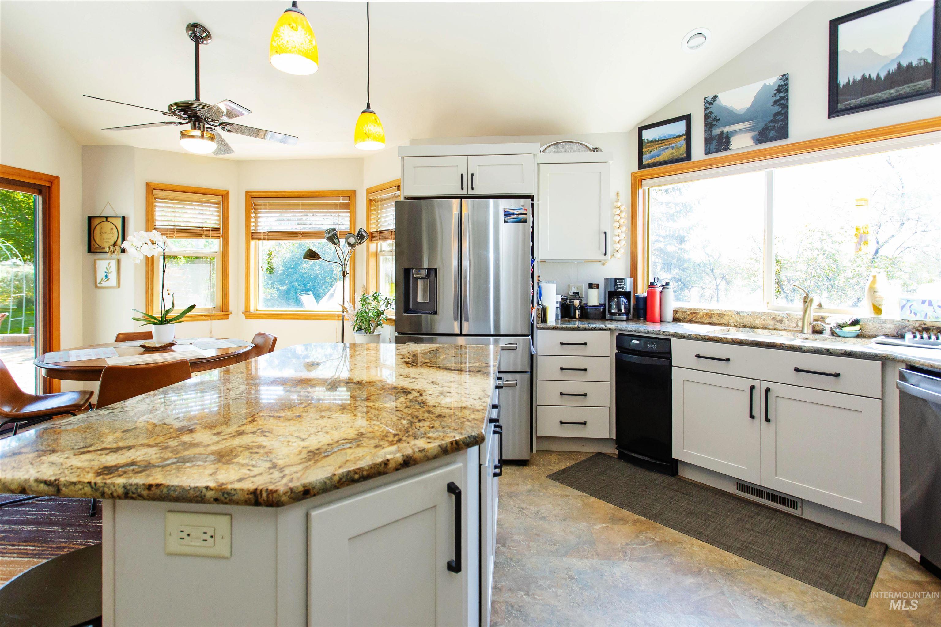 3228 Meadow Ridge Lane, Twin Falls, Idaho 83301, 5 Bedrooms, 3.5 Bathrooms, Residential For Sale, Price $825,000, 98985613