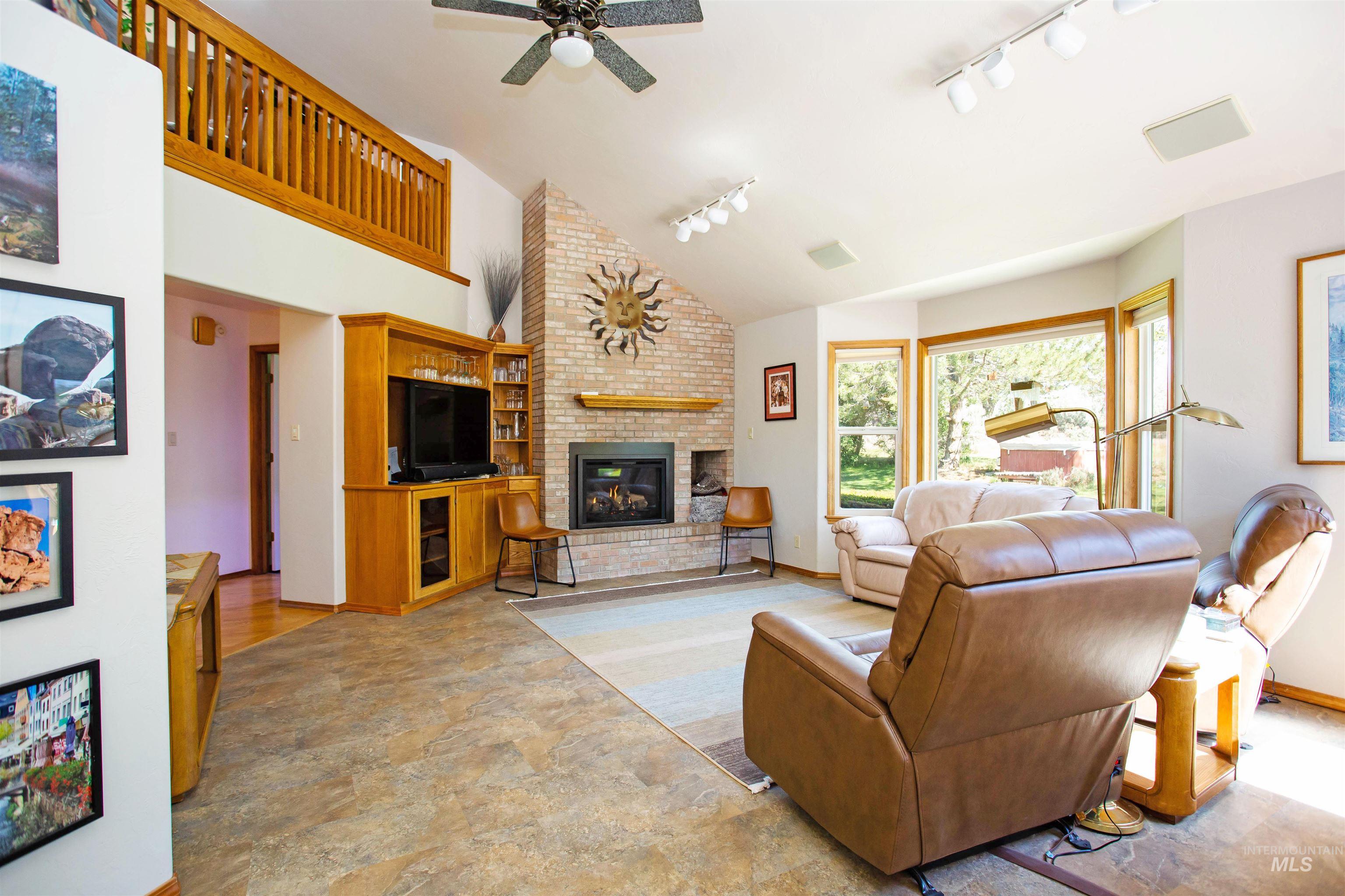 3228 Meadow Ridge Lane, Twin Falls, Idaho 83301, 5 Bedrooms, 3.5 Bathrooms, Residential For Sale, Price $825,000, 98985613