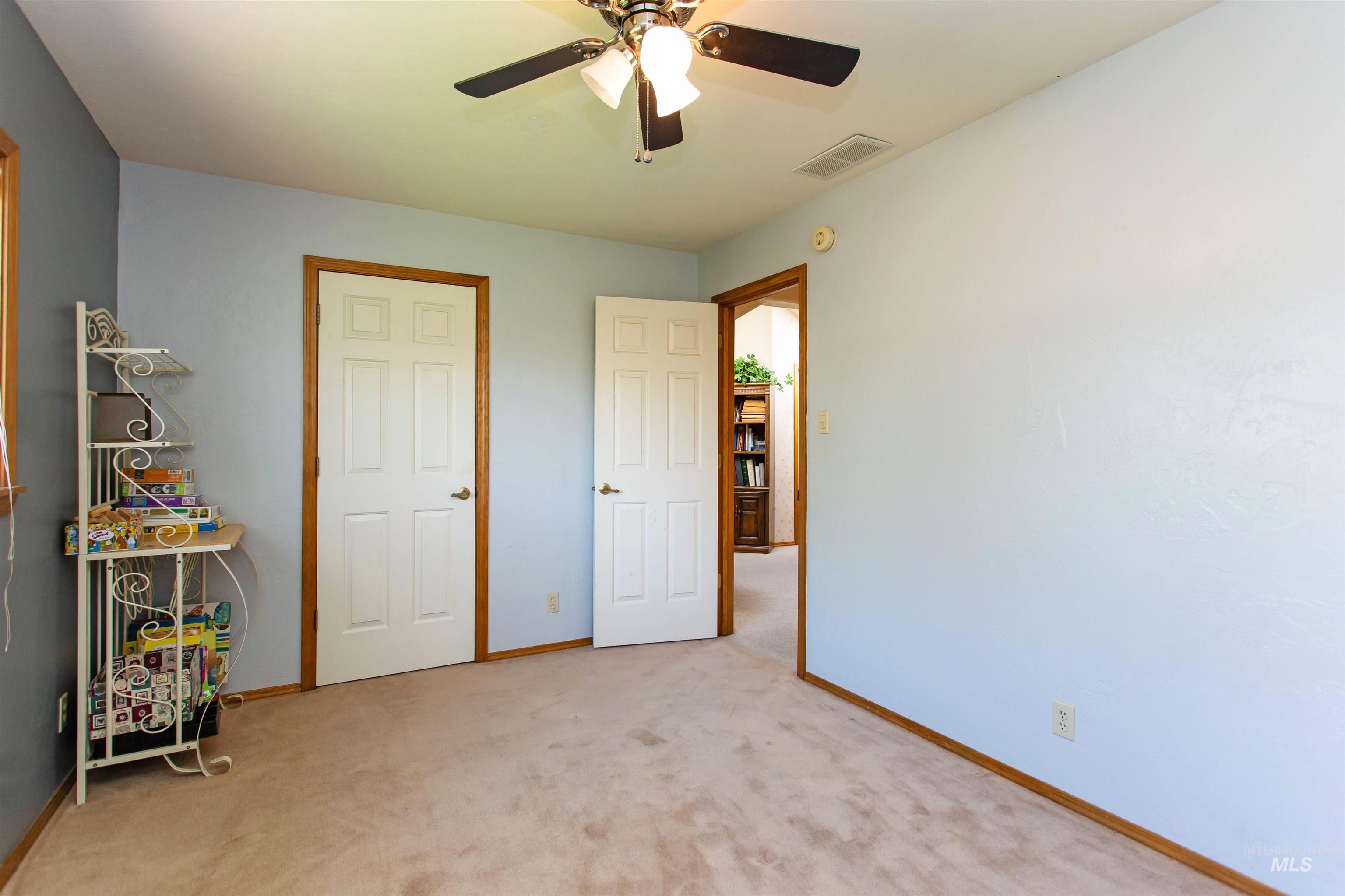 3228 Meadow Ridge Lane, Twin Falls, Idaho 83301, 5 Bedrooms, 3.5 Bathrooms, Residential For Sale, Price $825,000, 98985613