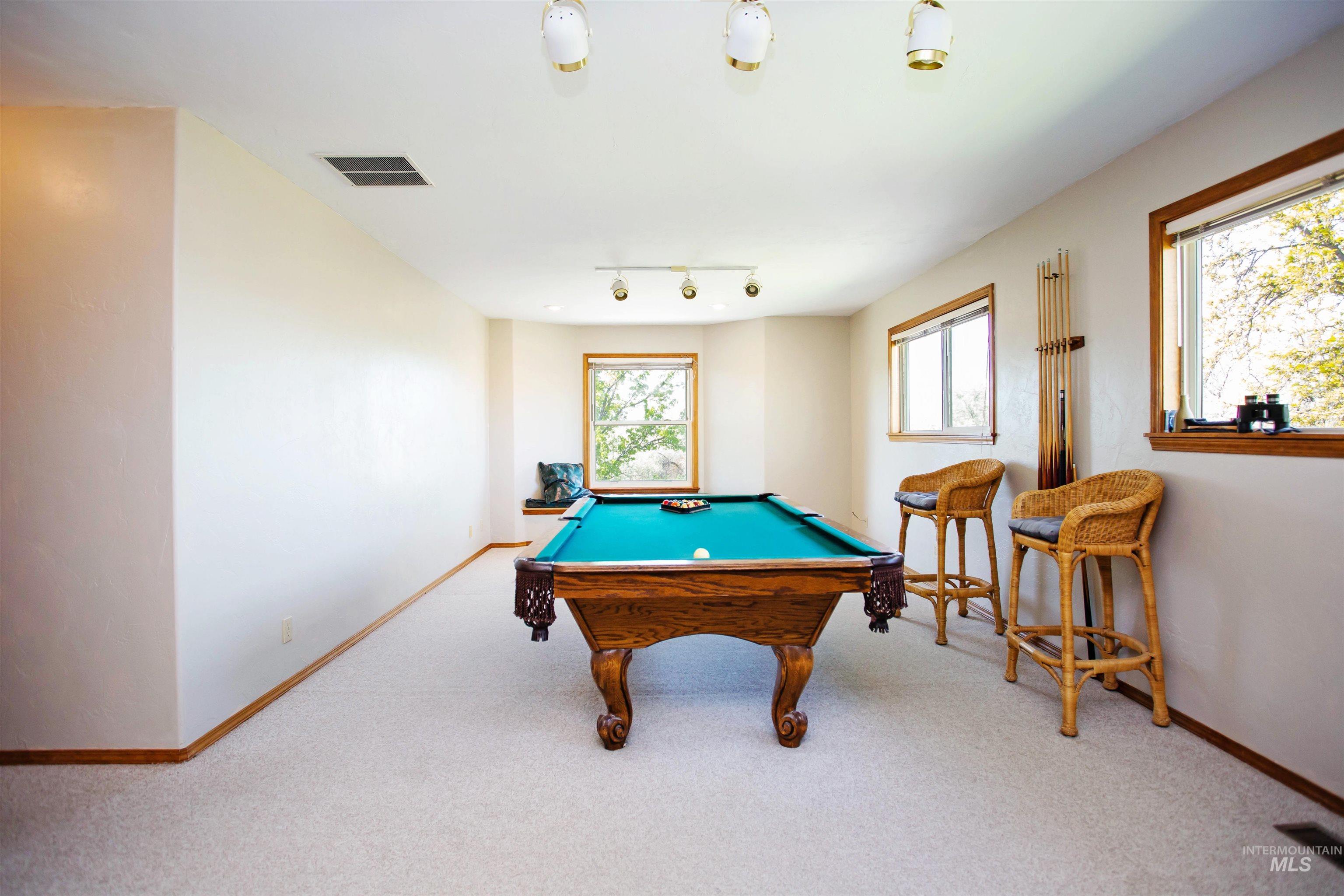 3228 Meadow Ridge Lane, Twin Falls, Idaho 83301, 5 Bedrooms, 3.5 Bathrooms, Residential For Sale, Price $825,000, 98985613