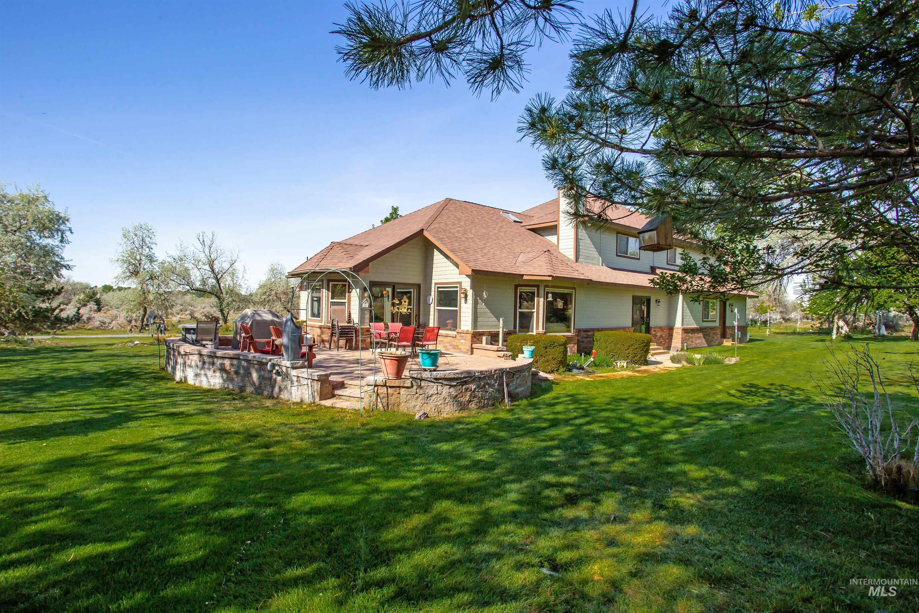 3228 Meadow Ridge Lane, Twin Falls, Idaho 83301, 5 Bedrooms, 3.5 Bathrooms, Residential For Sale, Price $825,000, 98985613