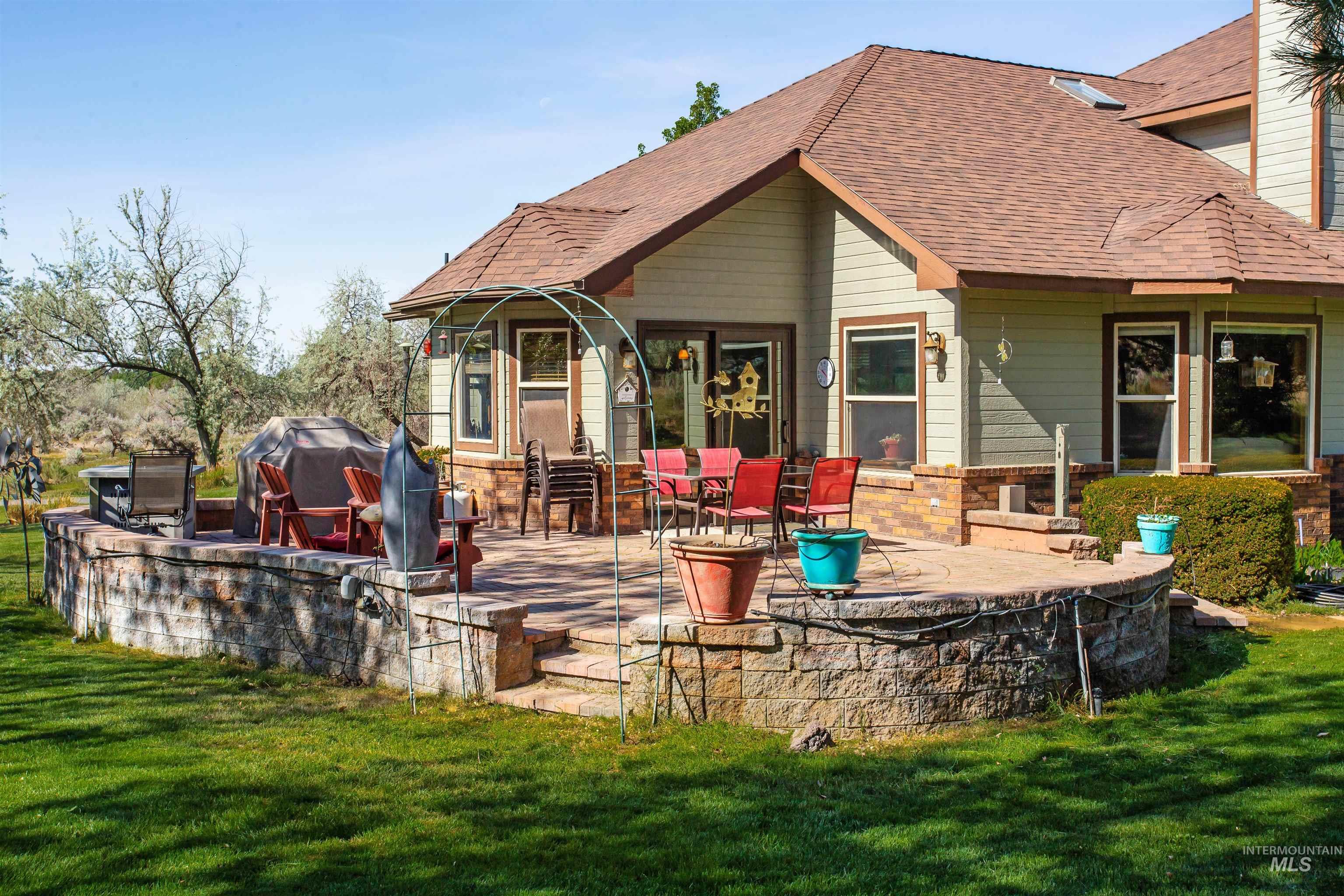 3228 Meadow Ridge Lane, Twin Falls, Idaho 83301, 5 Bedrooms, 3.5 Bathrooms, Residential For Sale, Price $825,000, 98985613