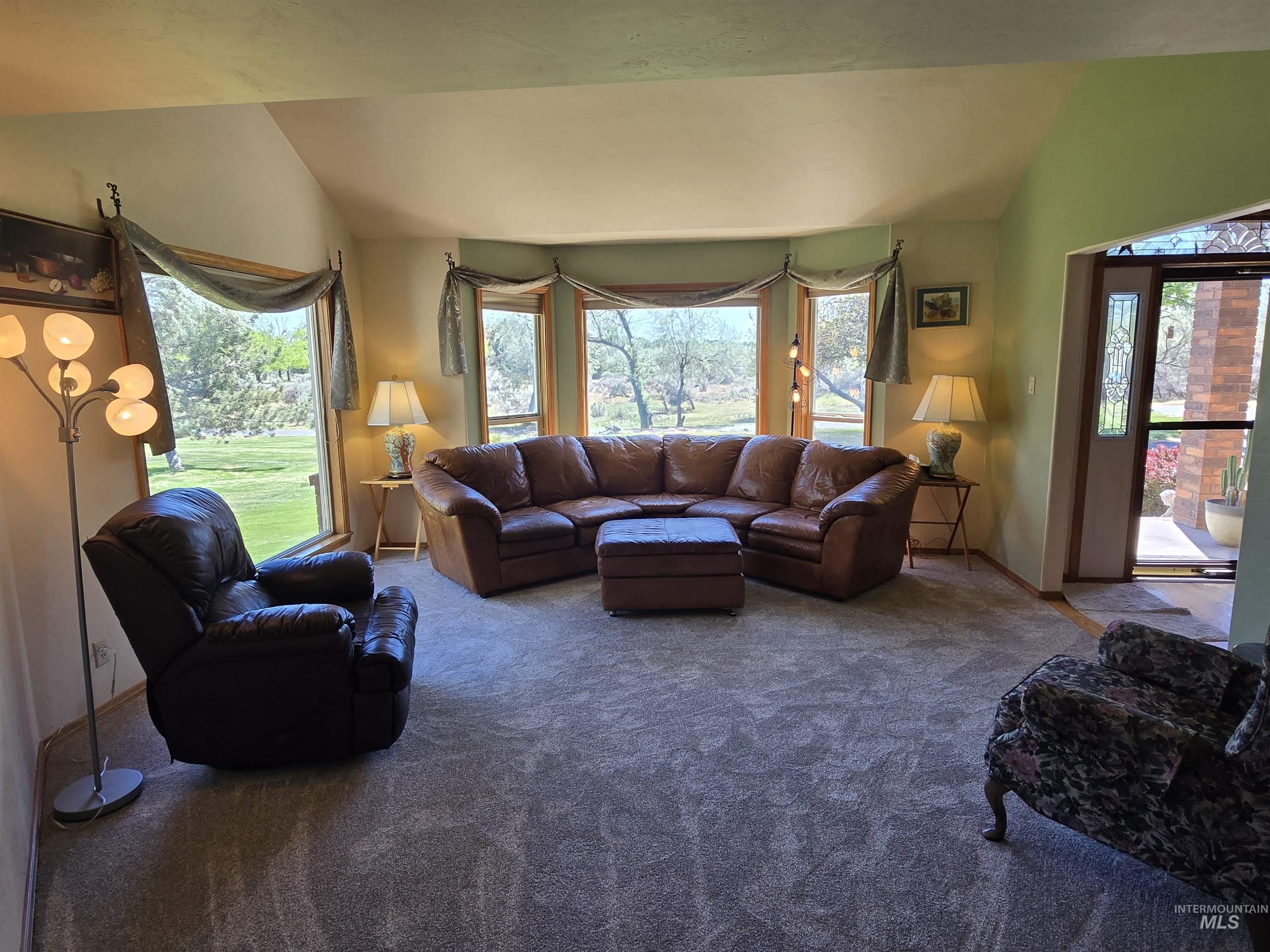 3228 Meadow Ridge Lane, Twin Falls, Idaho 83301, 5 Bedrooms, 3.5 Bathrooms, Residential For Sale, Price $825,000,MLS 98985613