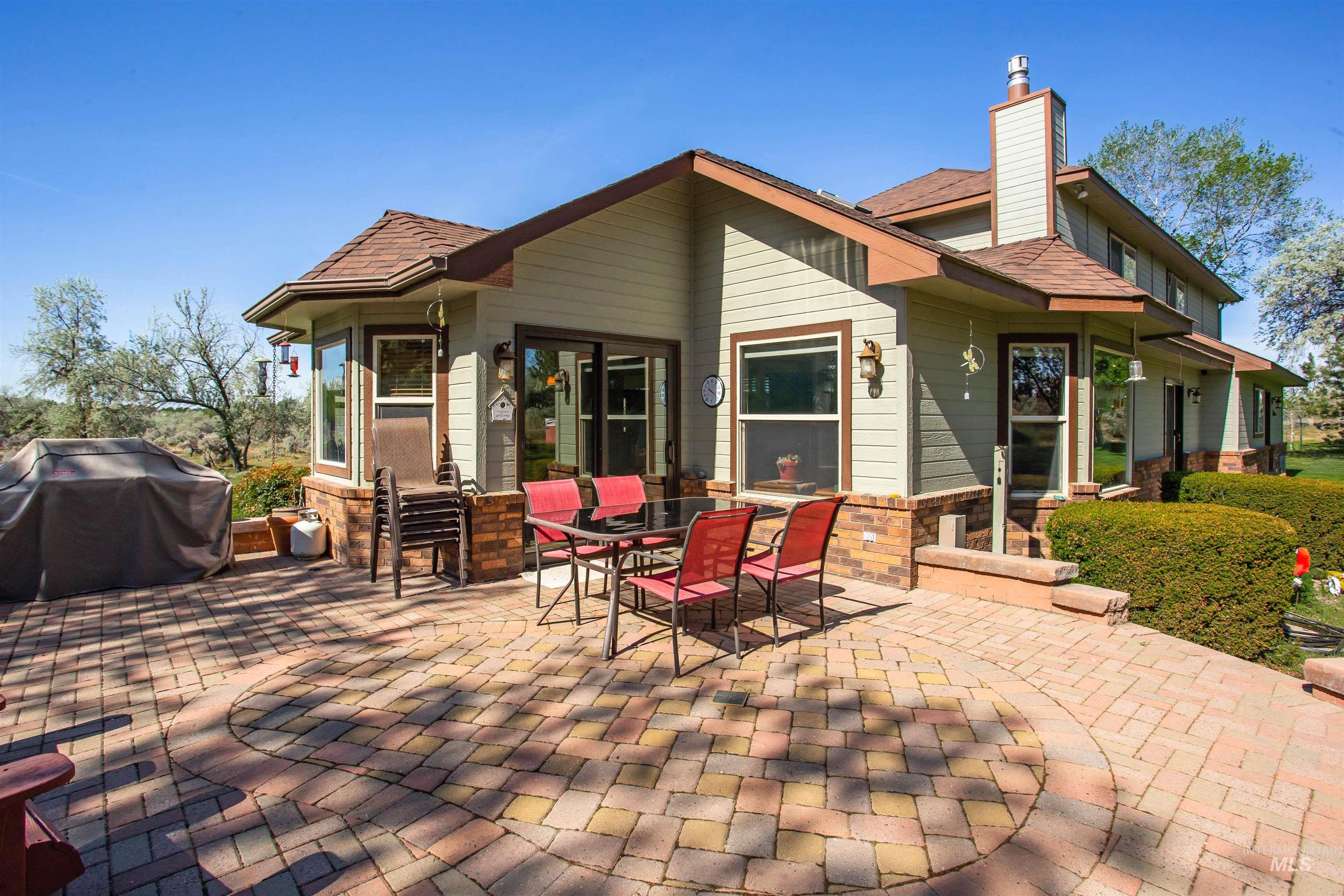 3228 Meadow Ridge Lane, Twin Falls, Idaho 83301, 5 Bedrooms, 3.5 Bathrooms, Residential For Sale, Price $825,000, 98985613
