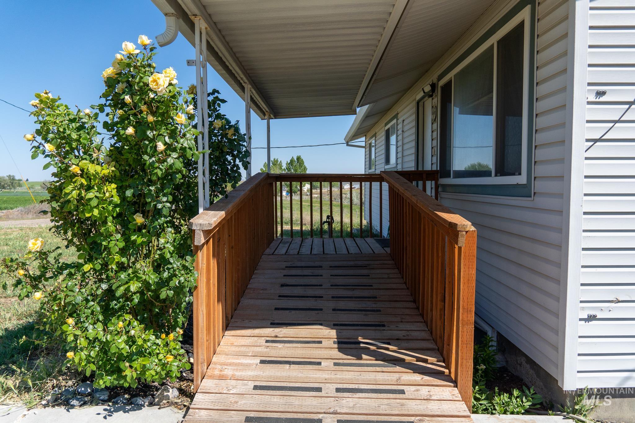 2657 State Highway 19, Homedale, Idaho 83628, 3 Bedrooms, 2 Bathrooms, Residential For Sale, Price $499,000,MLS 98985614