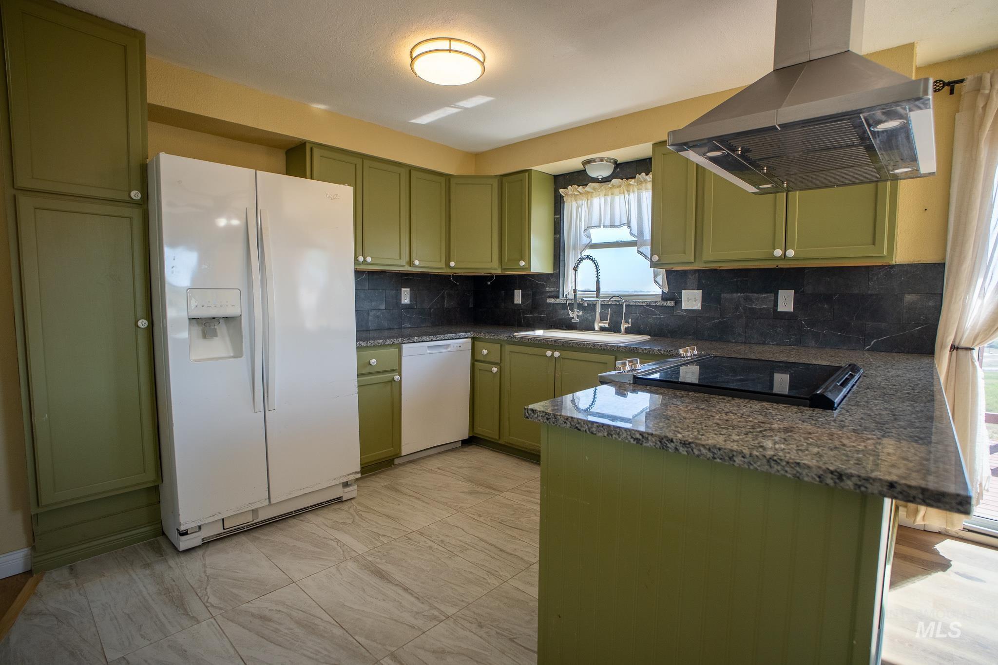 2657 State Highway 19, Homedale, Idaho 83628, 3 Bedrooms, 2 Bathrooms, Residential For Sale, Price $499,000,MLS 98985614