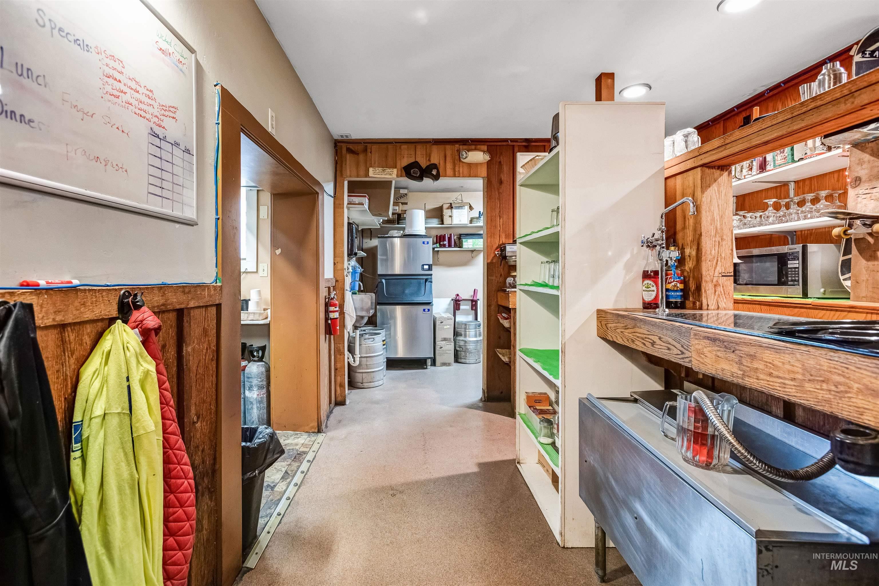 263 N Main St, Donnelly, Idaho 83615, Business/Commercial For Sale, Price $1,319,000, 98985615