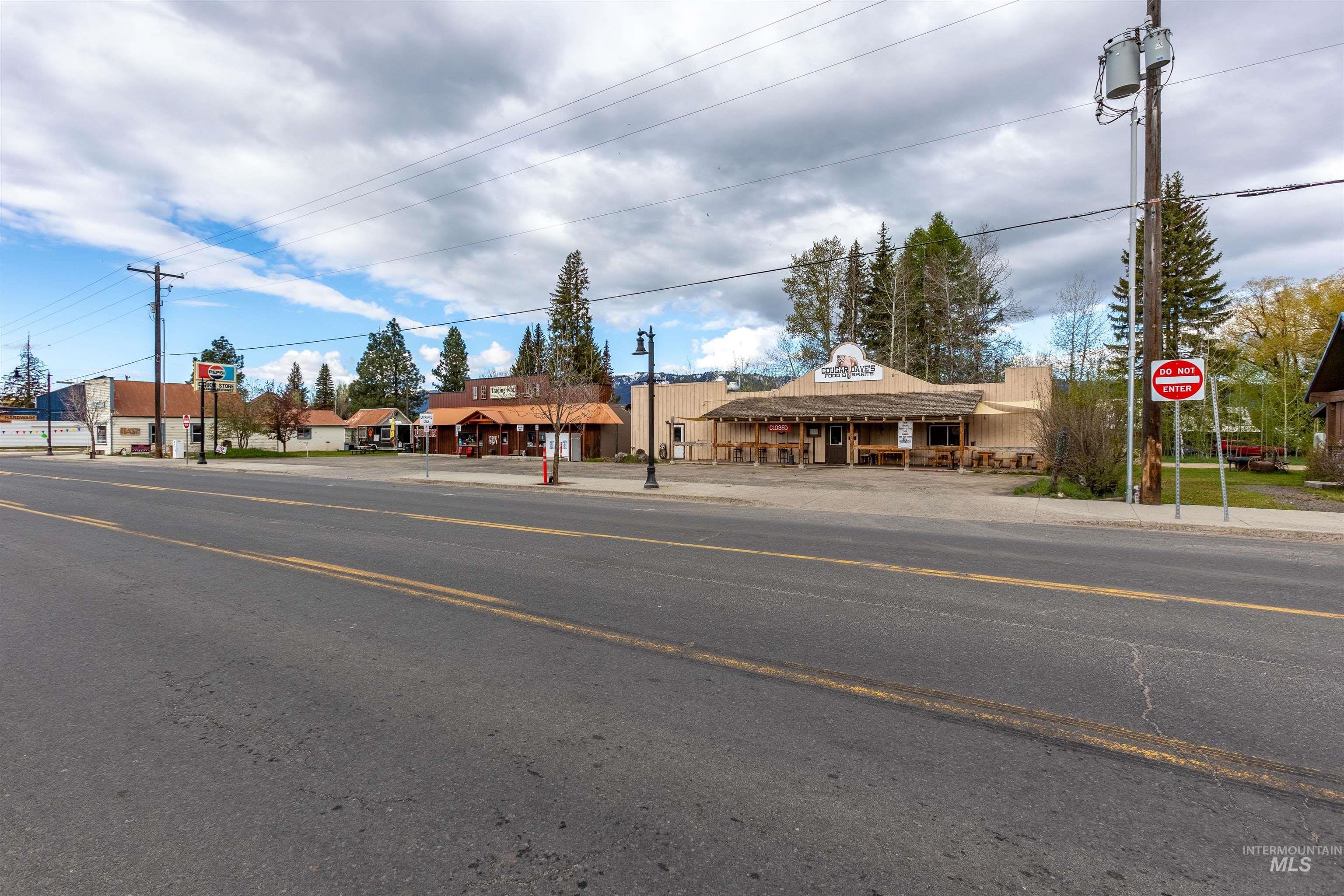 263 N Main St, Donnelly, Idaho 83615, Business/Commercial For Sale, Price $1,319,000, 98985615