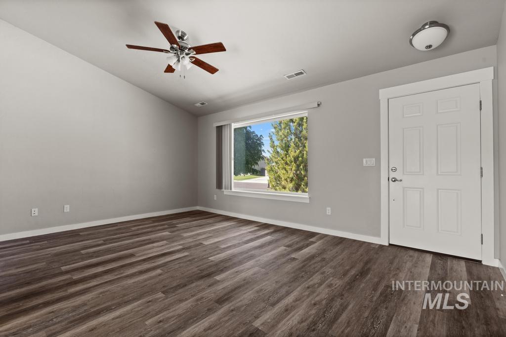 4822 Charmae St, Caldwell, Idaho 83607, 3 Bedrooms, 2 Bathrooms, Residential For Sale, Price $339,900,MLS 98985617